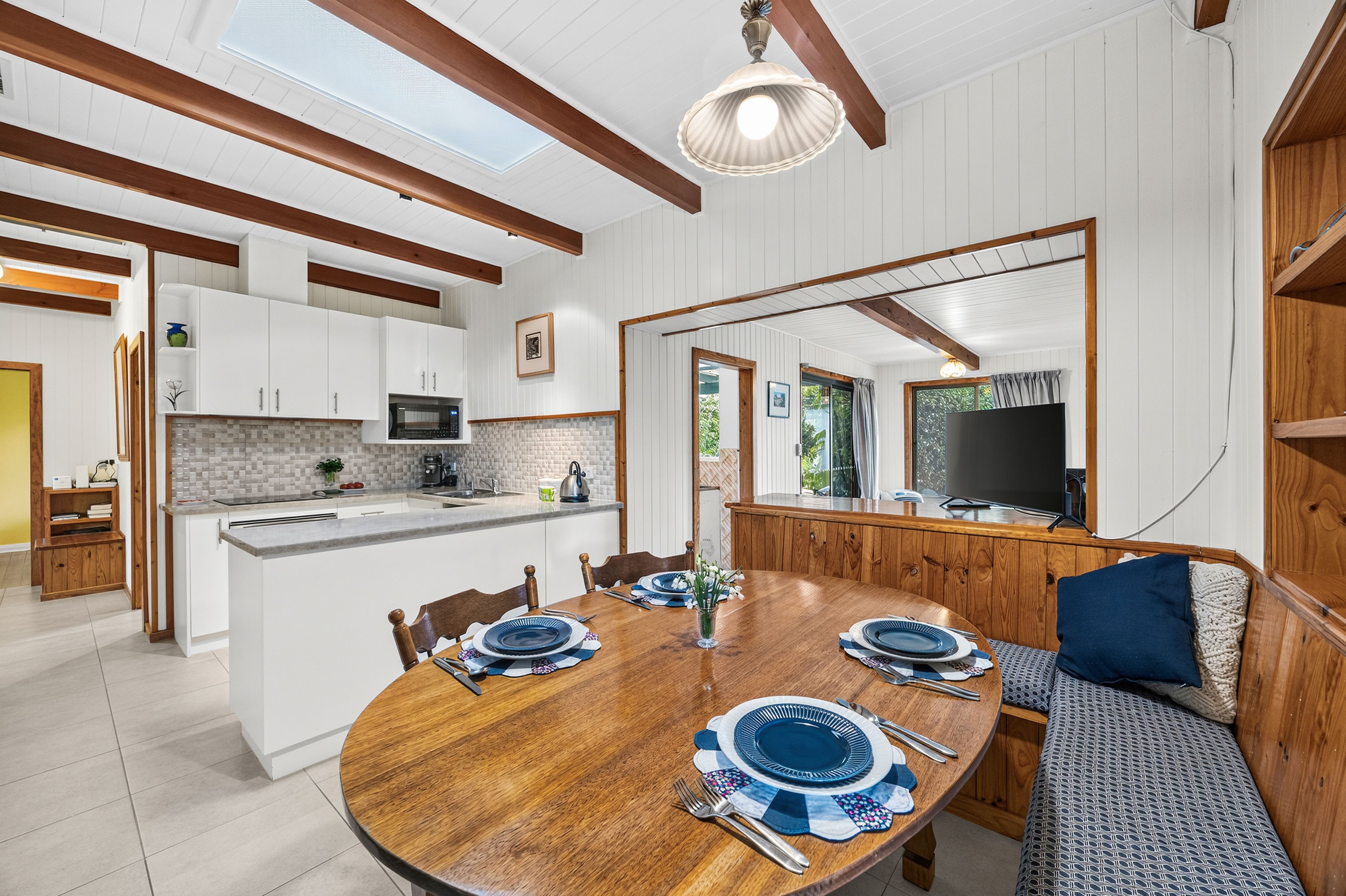 251 Lyons Road — photo 4 of 17