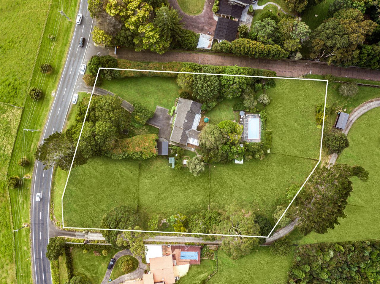 264 Redoubt Road, Totara Park, Manukau City