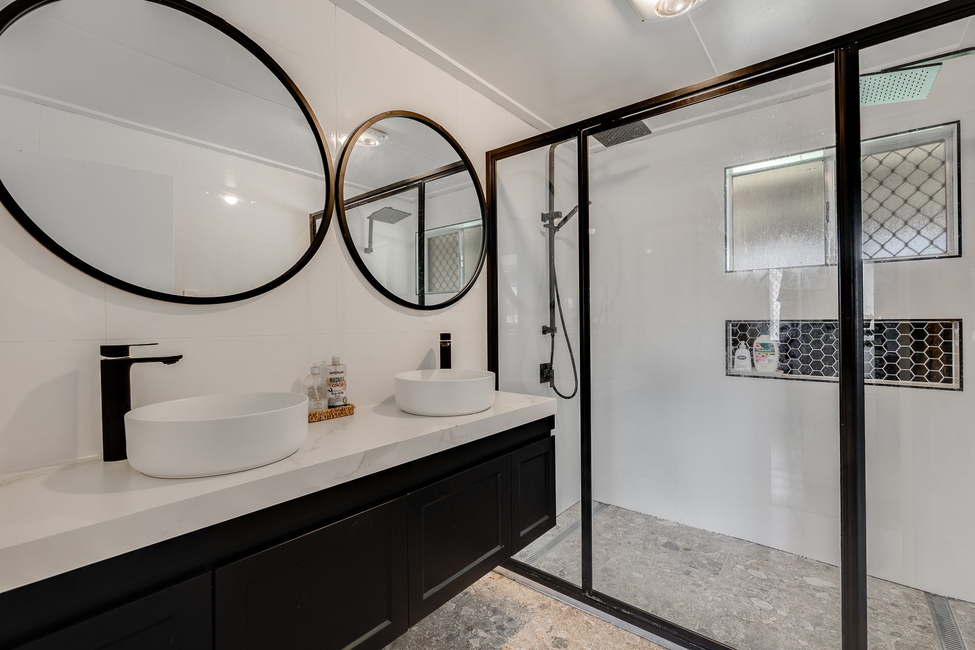38 Weetwood Street — photo 12 of 17