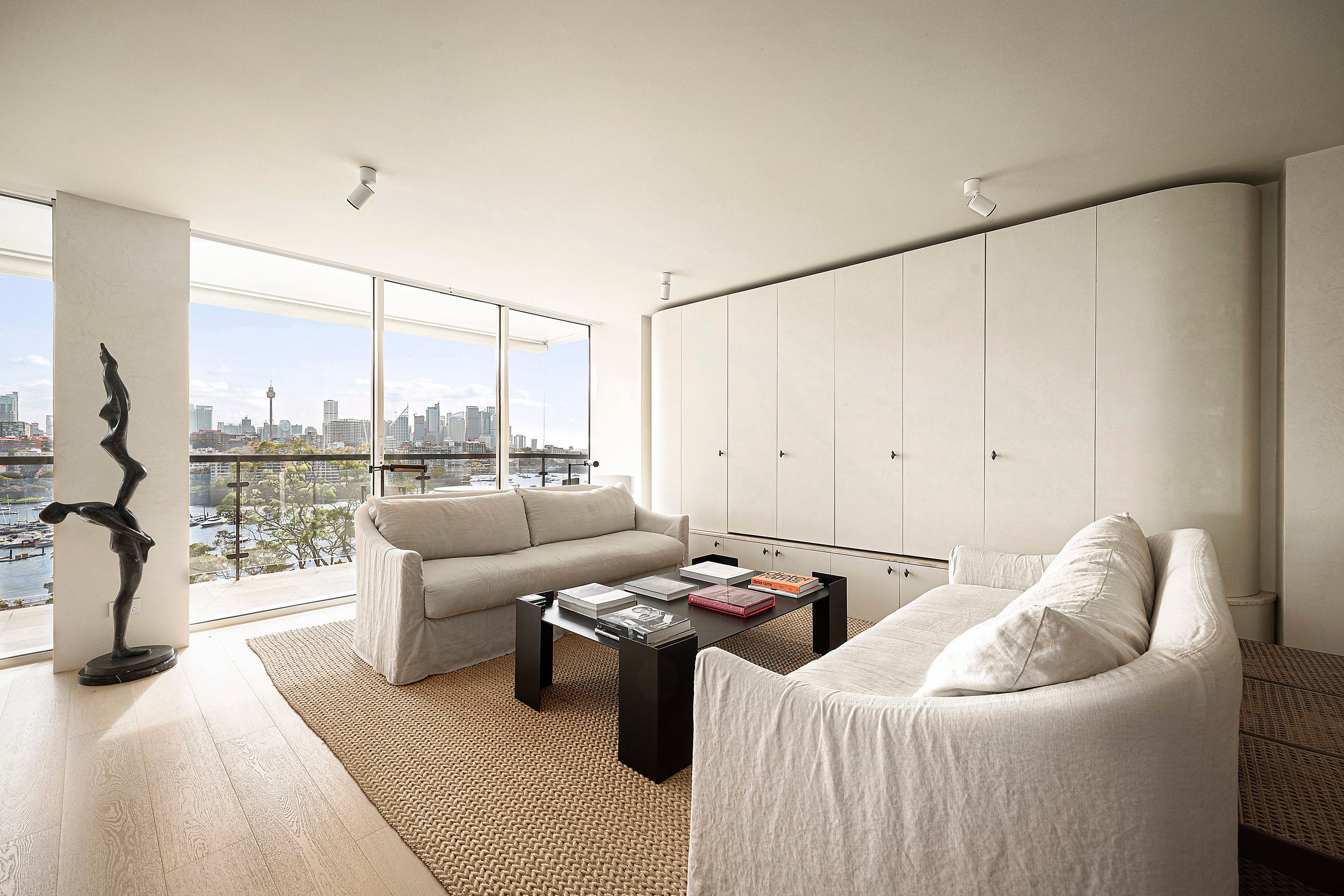 25/52 Darling Point Road — photo 3 of 18