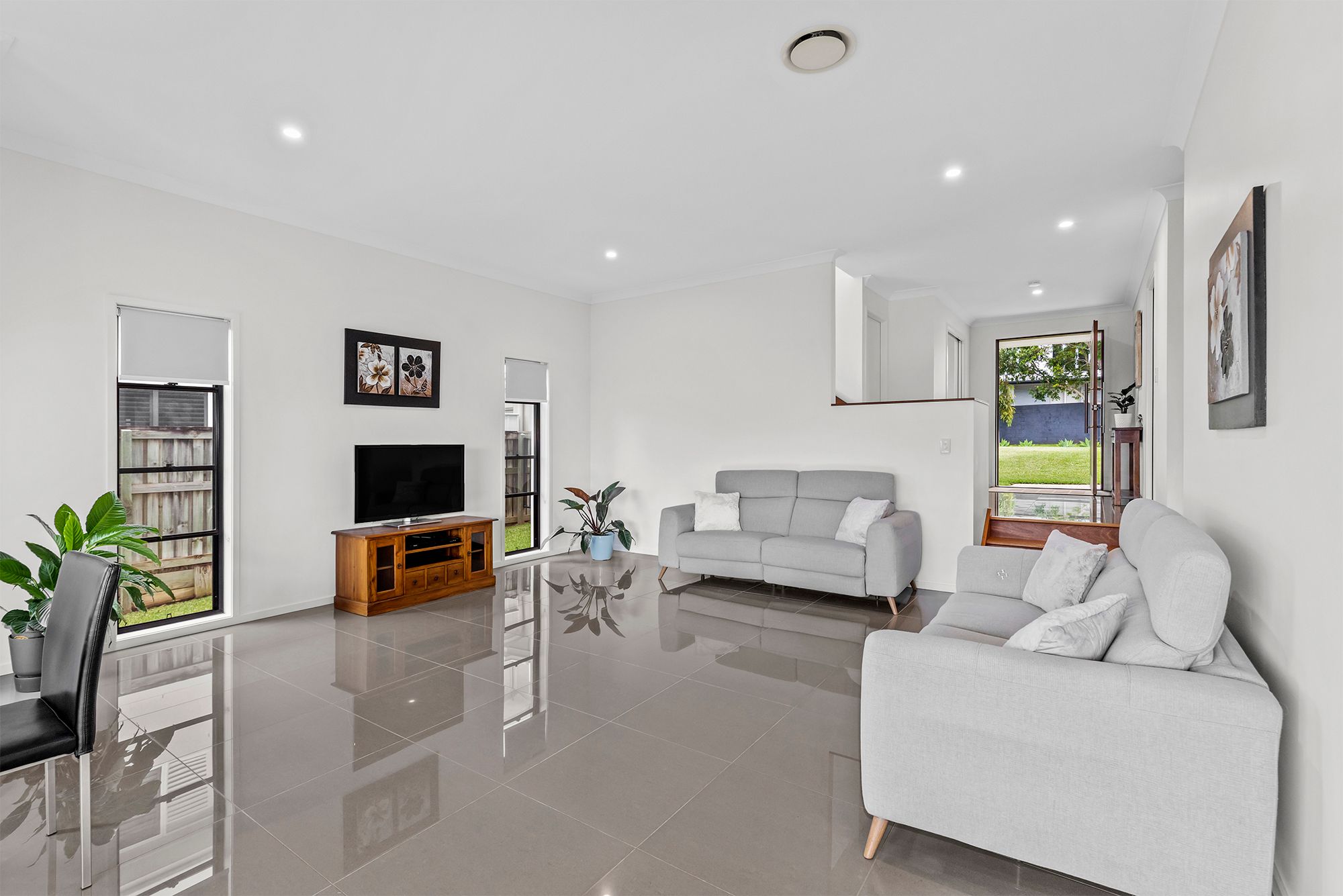 4 Sovereign Place — photo 5 of 23