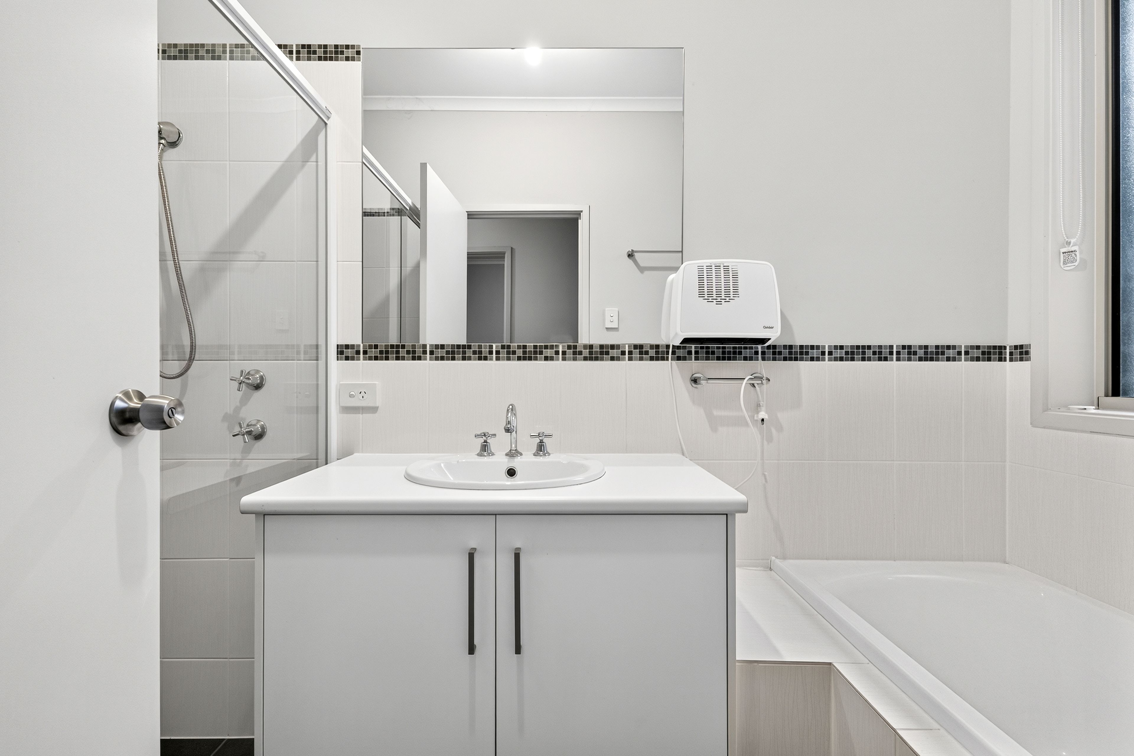 21 Avro Avenue — photo 8 of 15