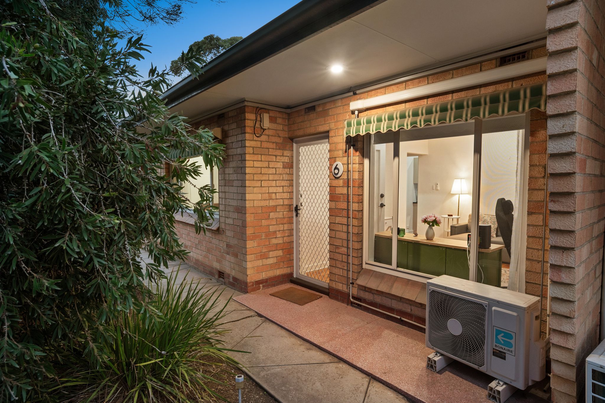6/635 South Road (Facing Aroha Tce) — photo from Ray White Black Forest