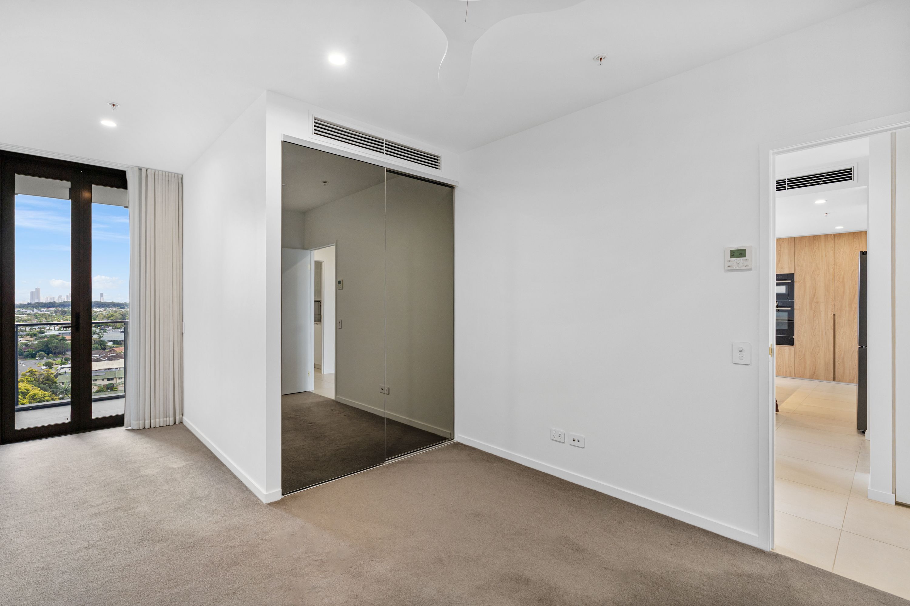 42/20 Executive Drive — photo 13 of 26