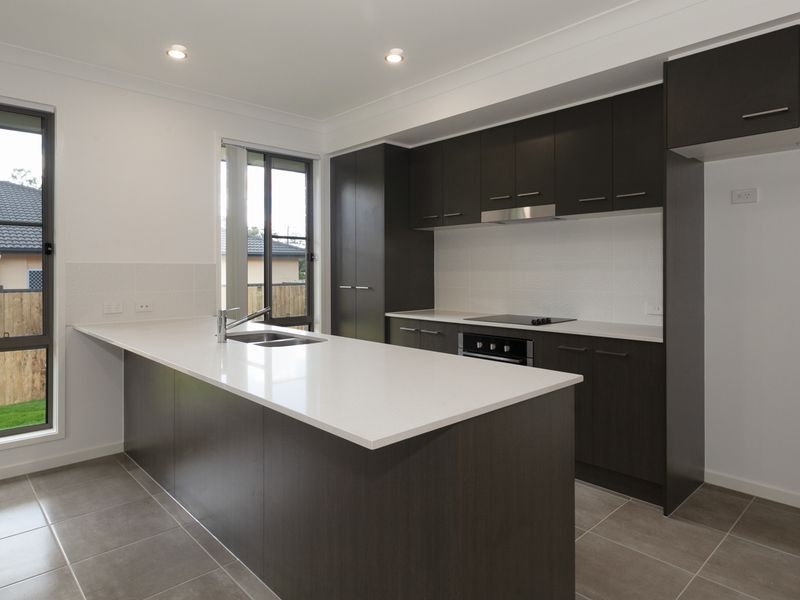 218 Jones Road, Bellbird Park, QLD 4300