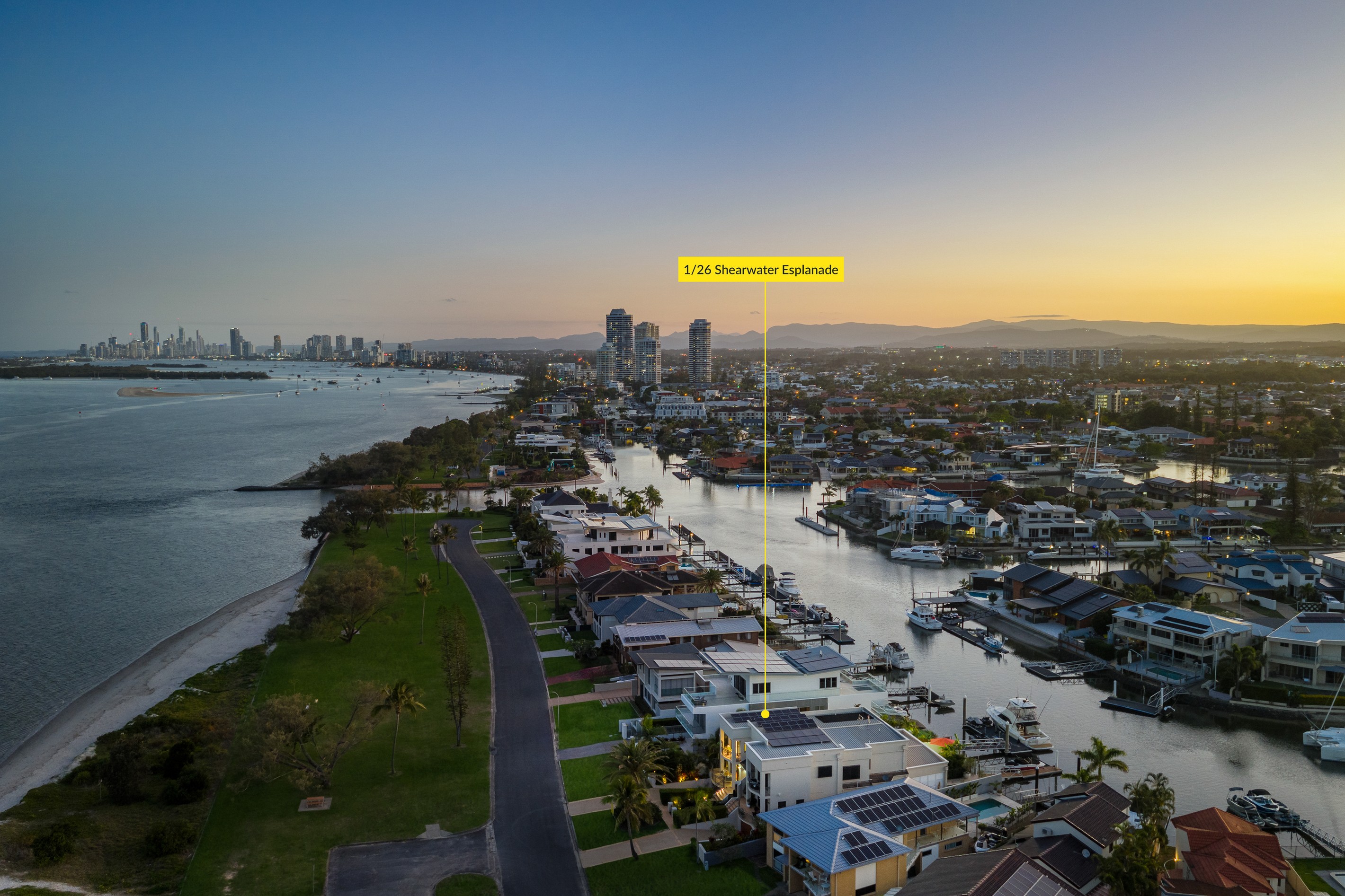 1/26 Shearwater Esplanade, Runaway Bay, QLD 4216