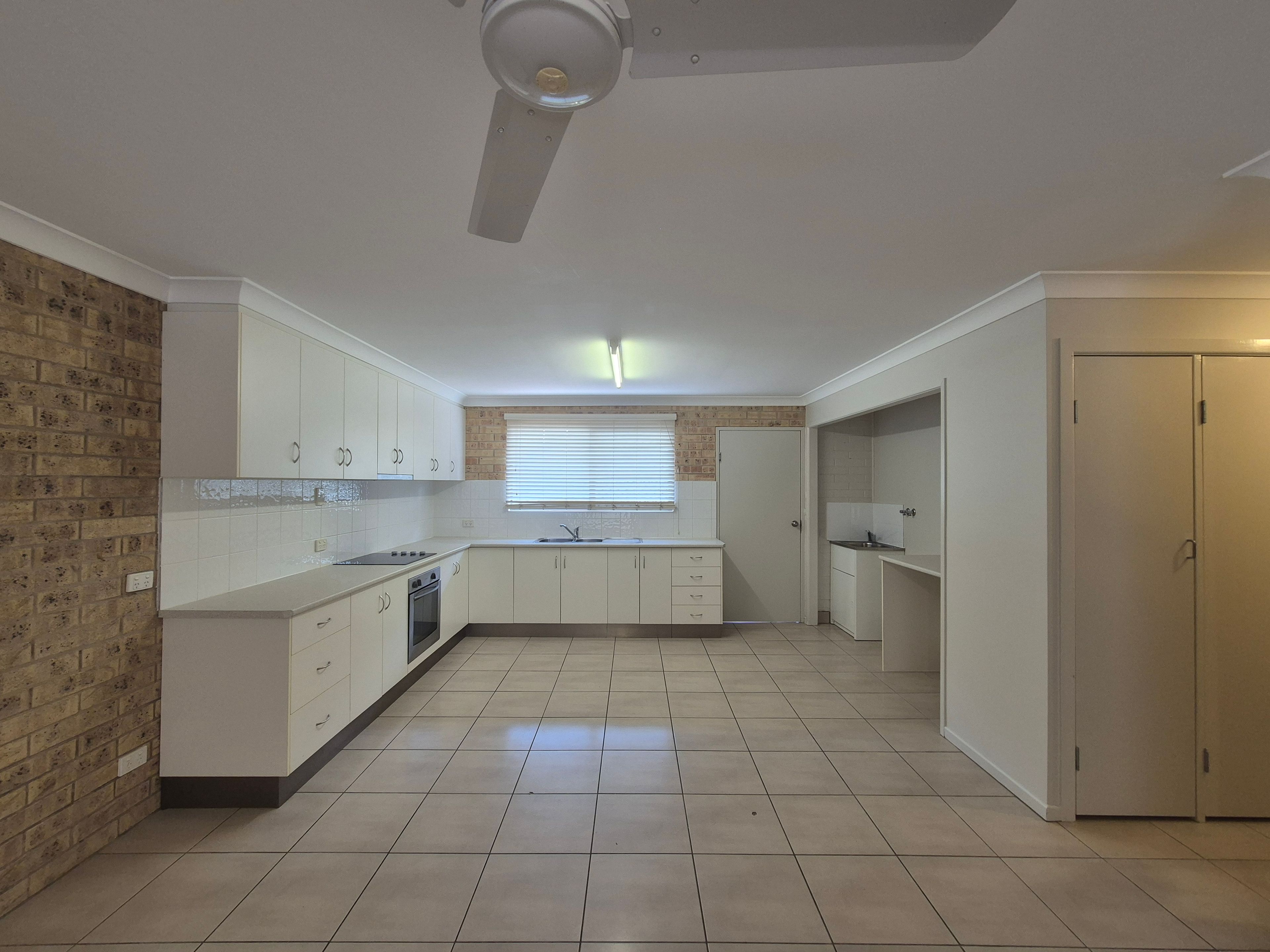 2/41 Baker Street, Emerald, QLD 4720