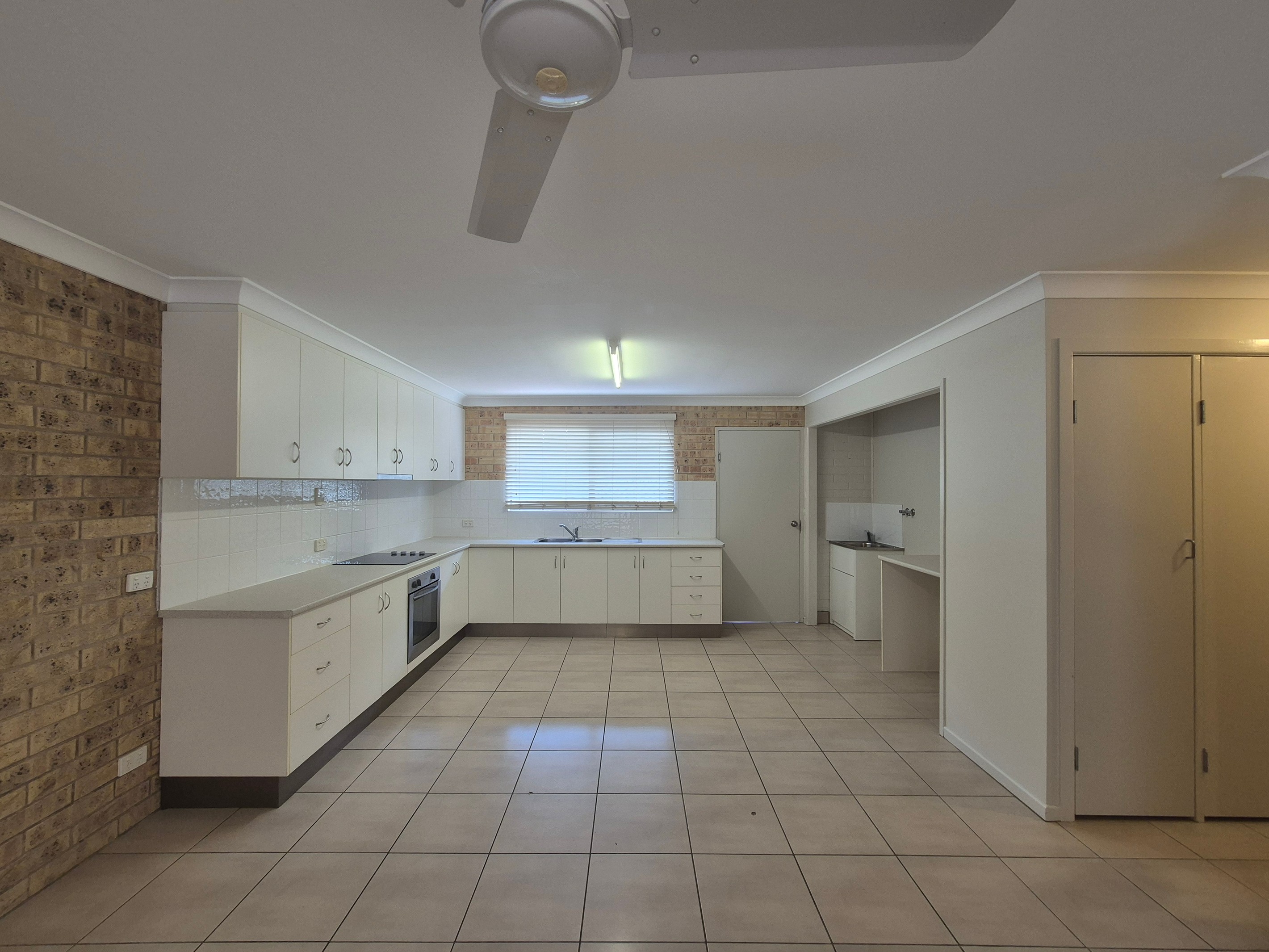 2/41 Baker Street, Emerald, QLD 4720