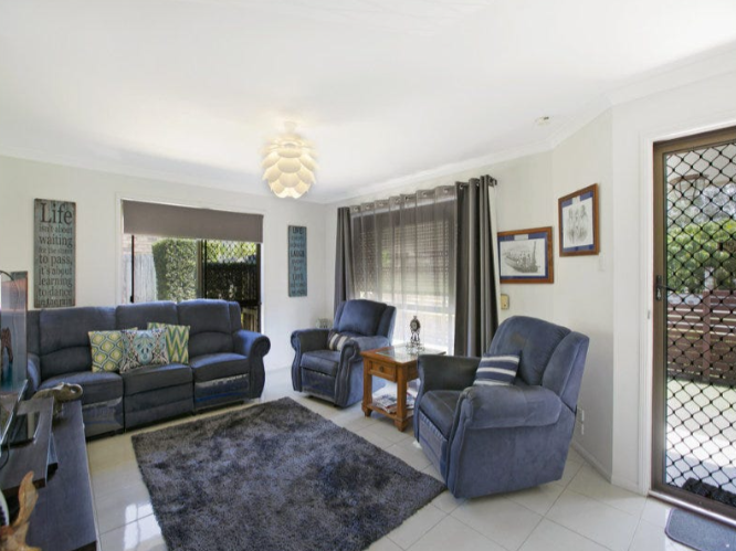 82 Dewar Drive, Loganholme, QLD 4129