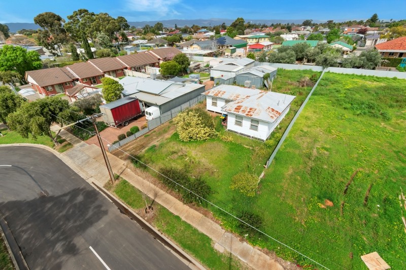 39 Branson Avenue, Clearview, SA 5085