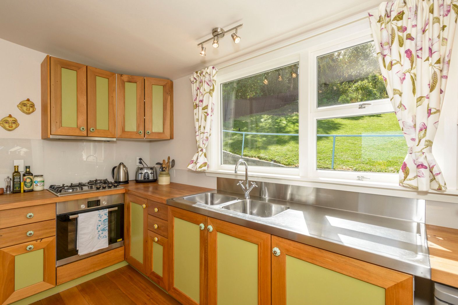 10 Days Road, Lyttelton, Christchurch City