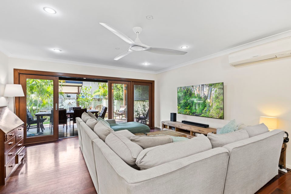 36 Kent Road, Wooloowin, QLD 4030