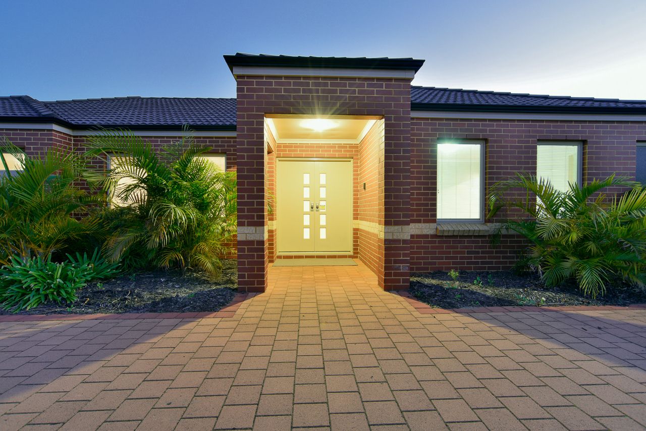 122 Thomas Street, Queens Park WA 6107