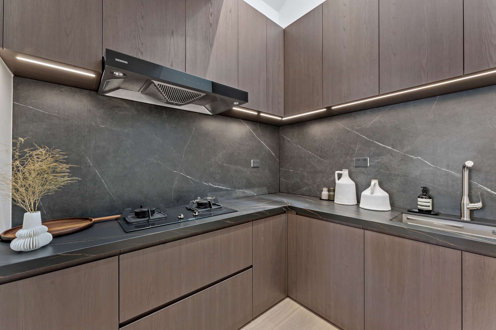 36 Watling Street photo 8