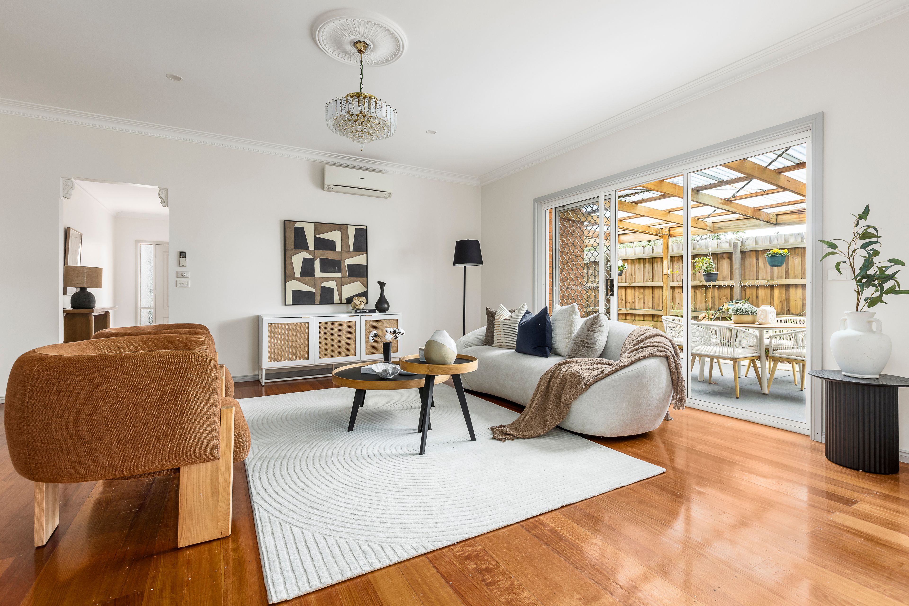 27 Samarinda Avenue — photo 3 of 14