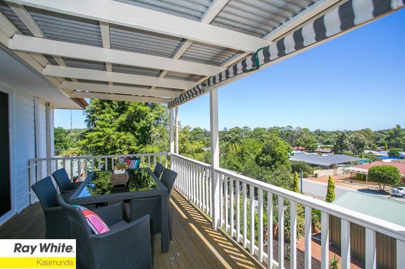 20 Brigalow Way, Lesmurdie, WA 6076