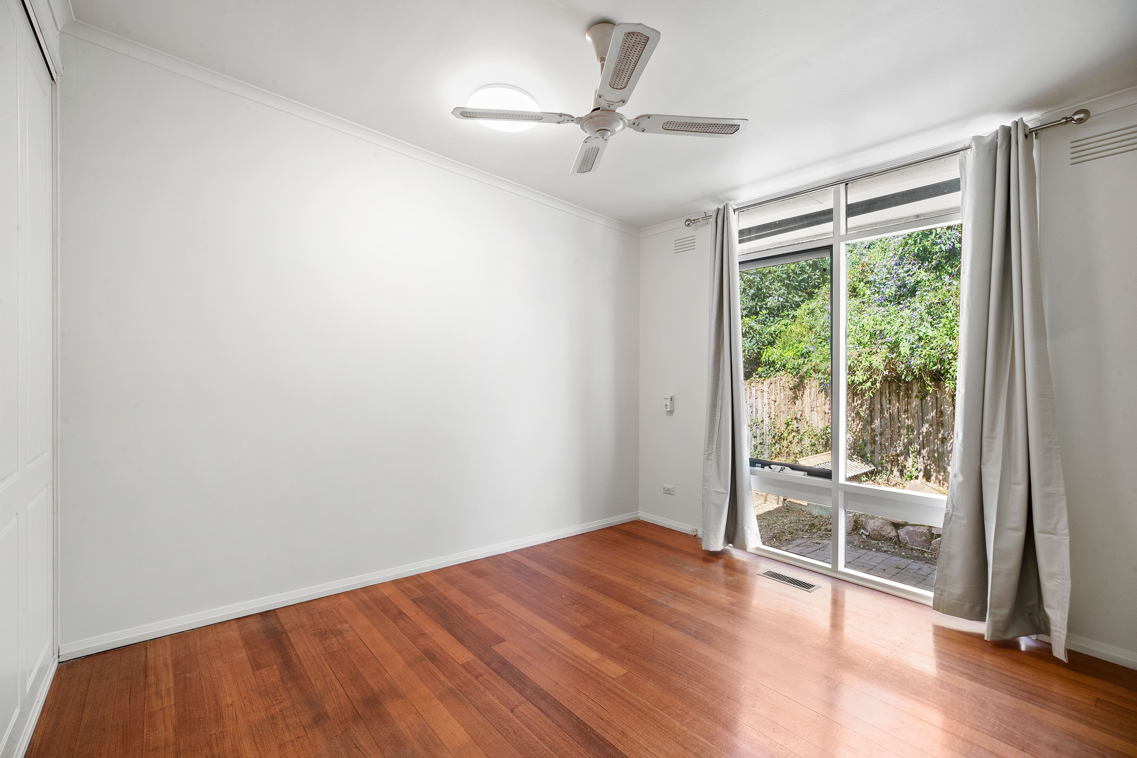 14 Rivette Street — photo 3 of 6