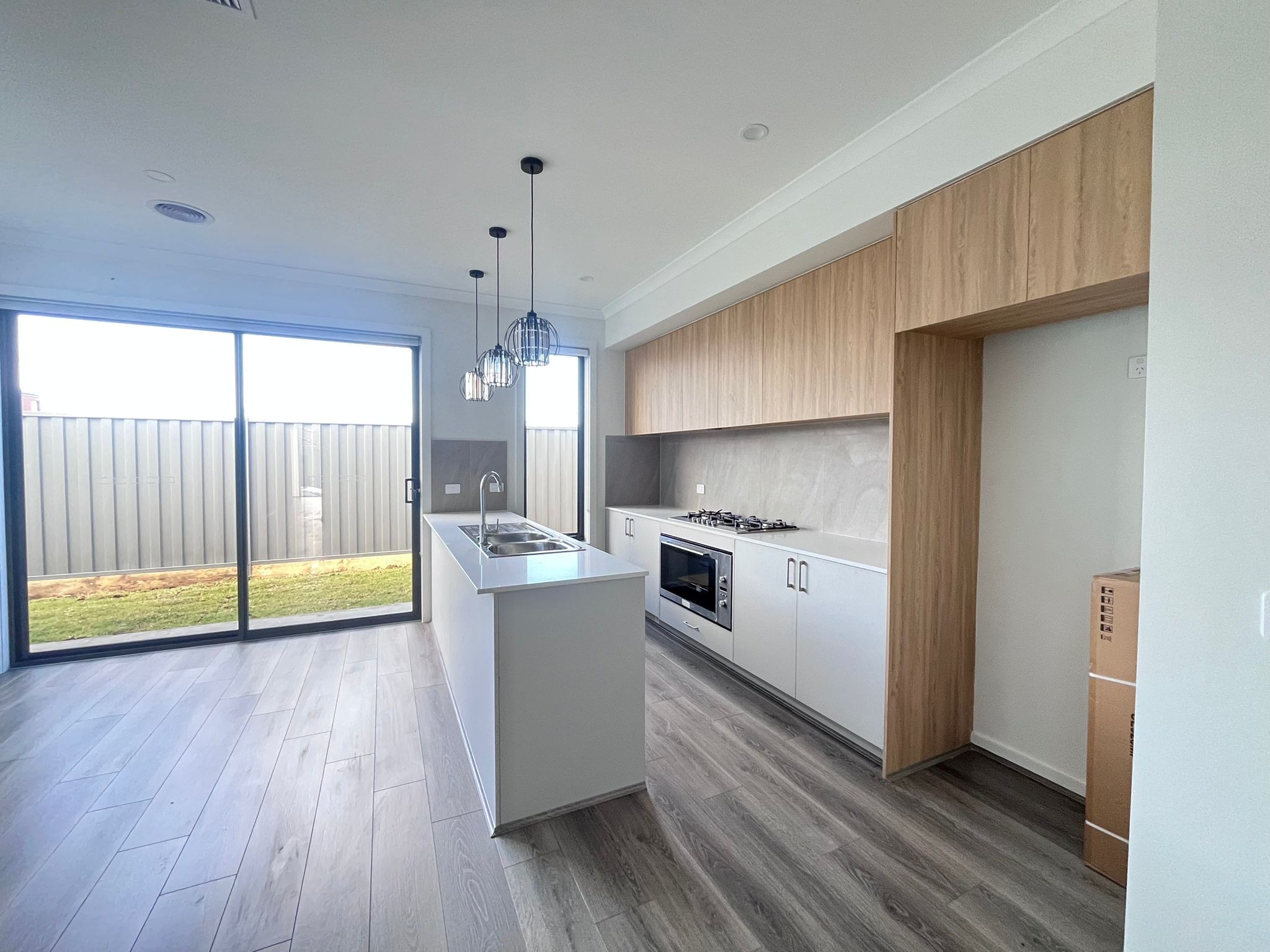 7 KALAMUNDRA Drive, Werribee, VIC 3030