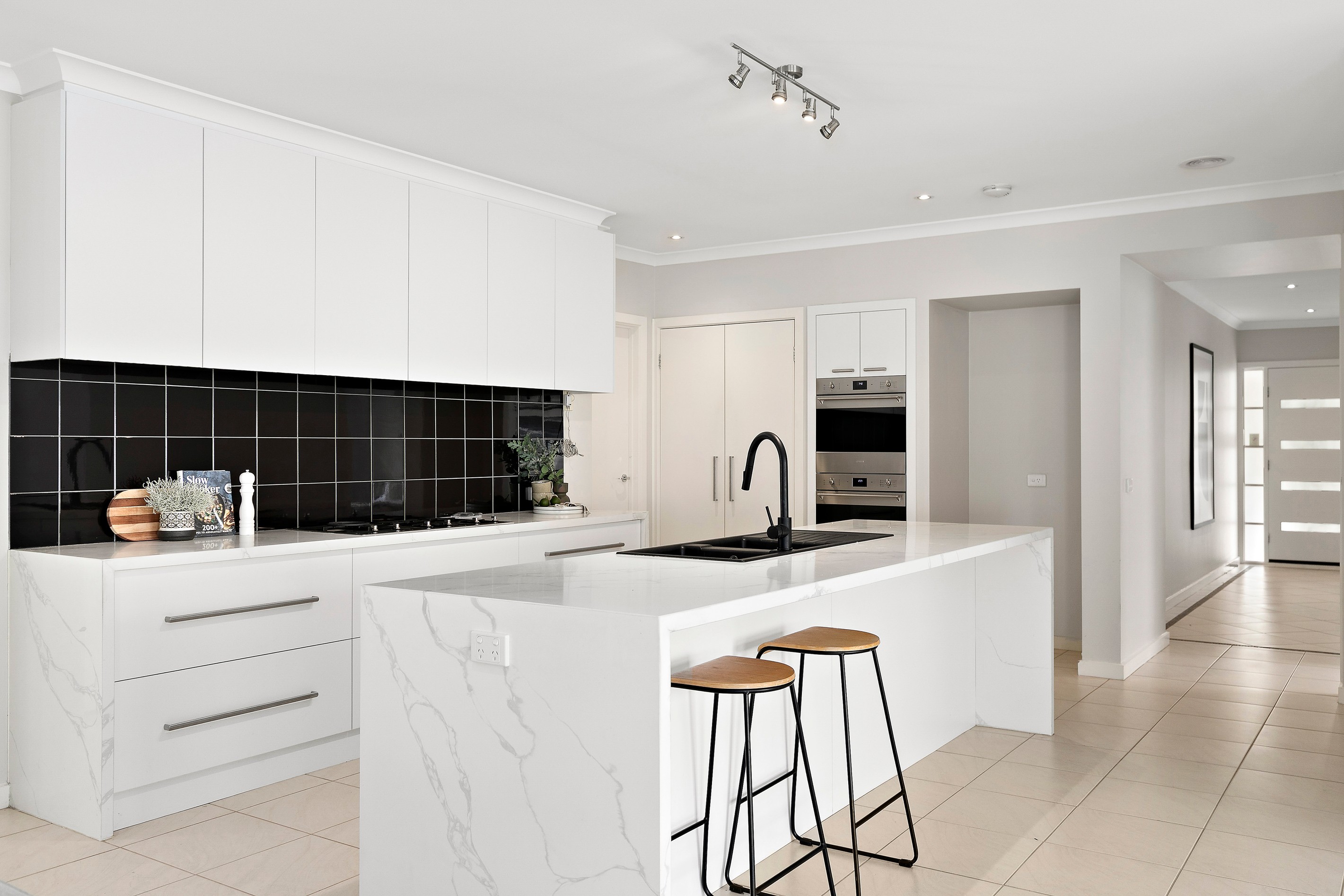 15 Golf View Drive, Craigieburn, VIC 3064