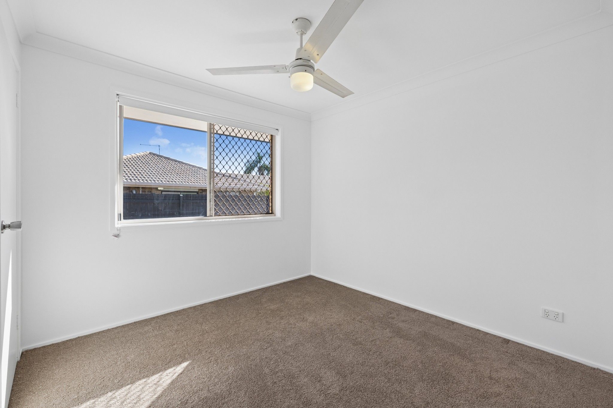 2/12 Rossini Street — photo 13 of 19