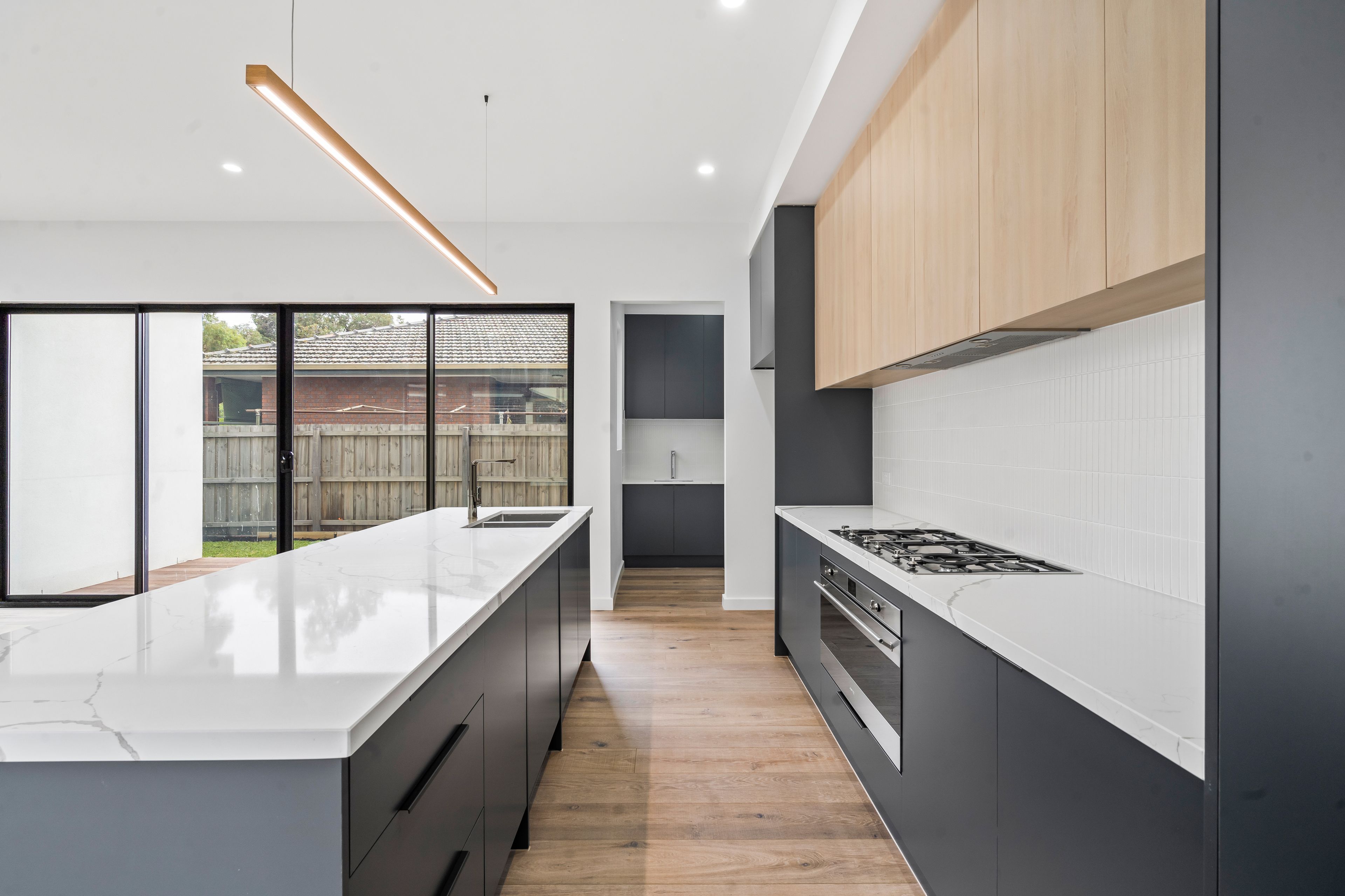 1/32 Galeka Street — photo 2 of 11