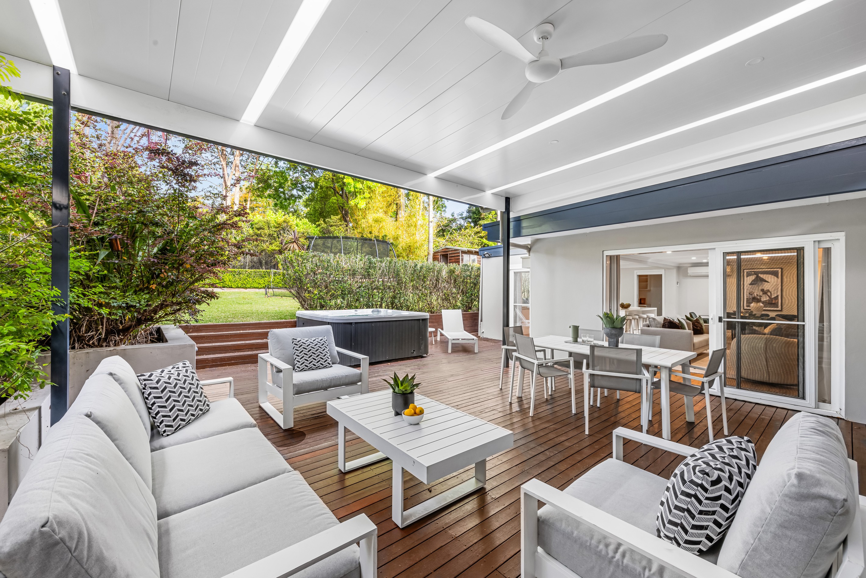49 Carbeen Avenue, St Ives, NSW 2075