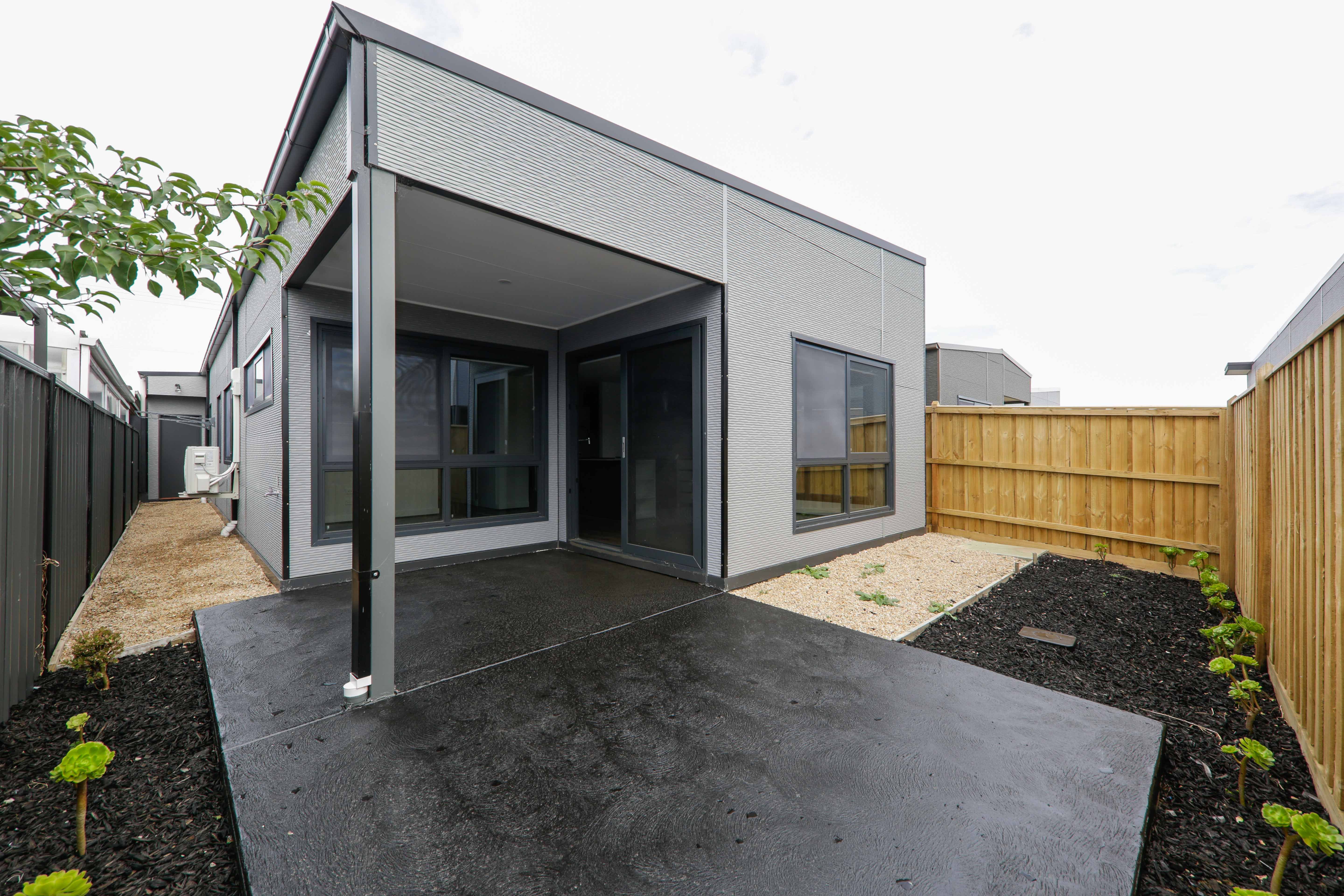 14 Rooney Road, Clyde North, VIC 3978