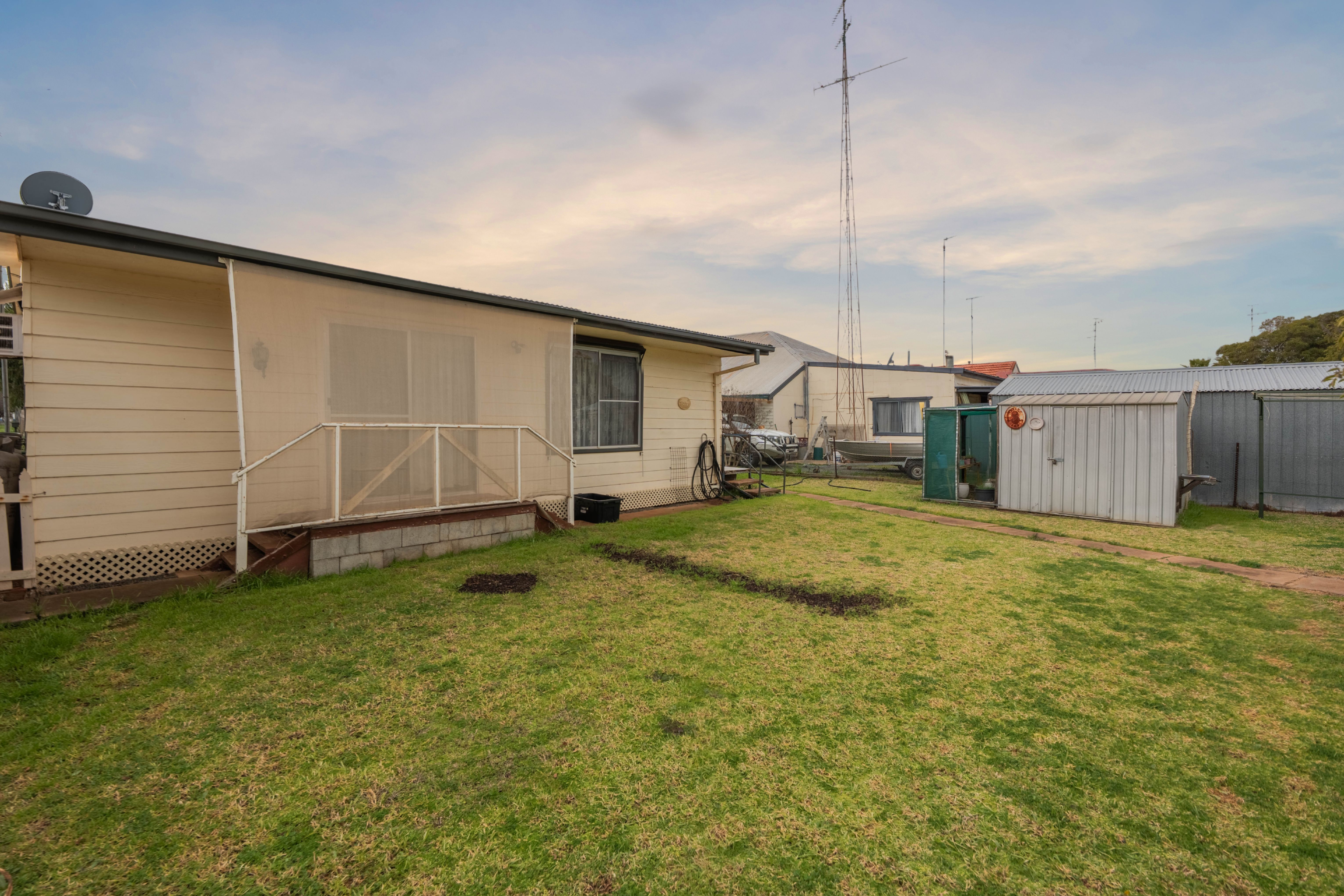 42 Ethel Street — photo 16 of 16