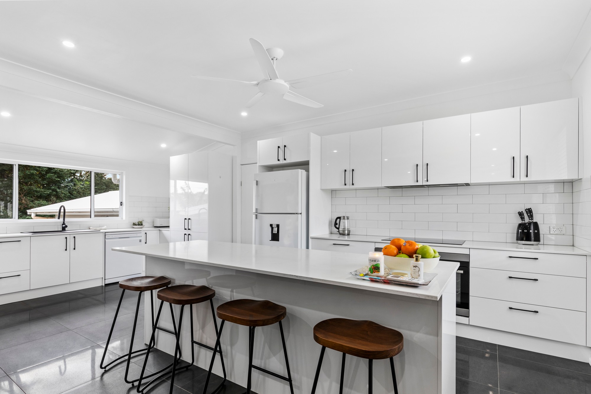 17 Bowen Avenue, Albany Creek, QLD 4035