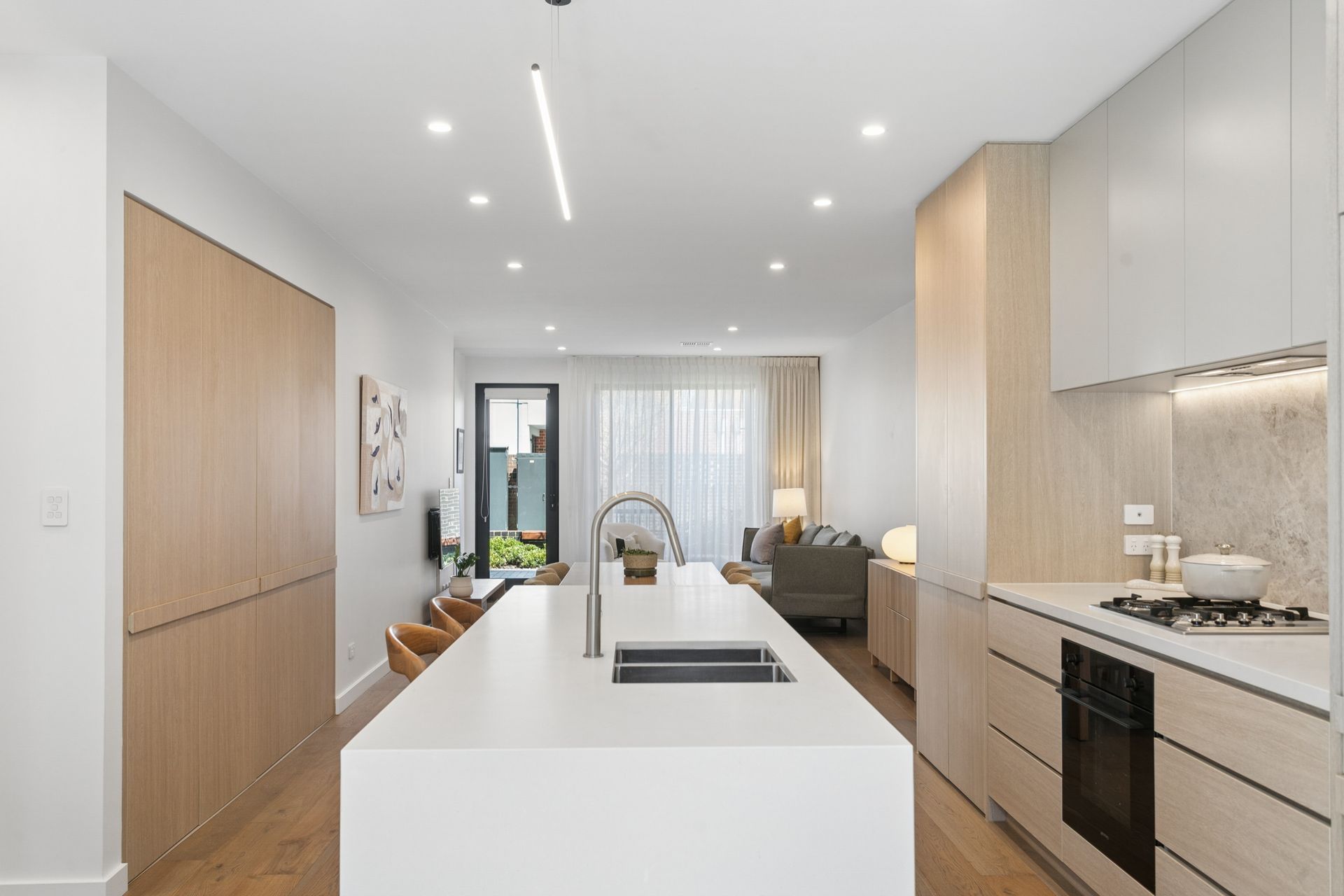 15 Mercator Terrace — photo 8 of 24