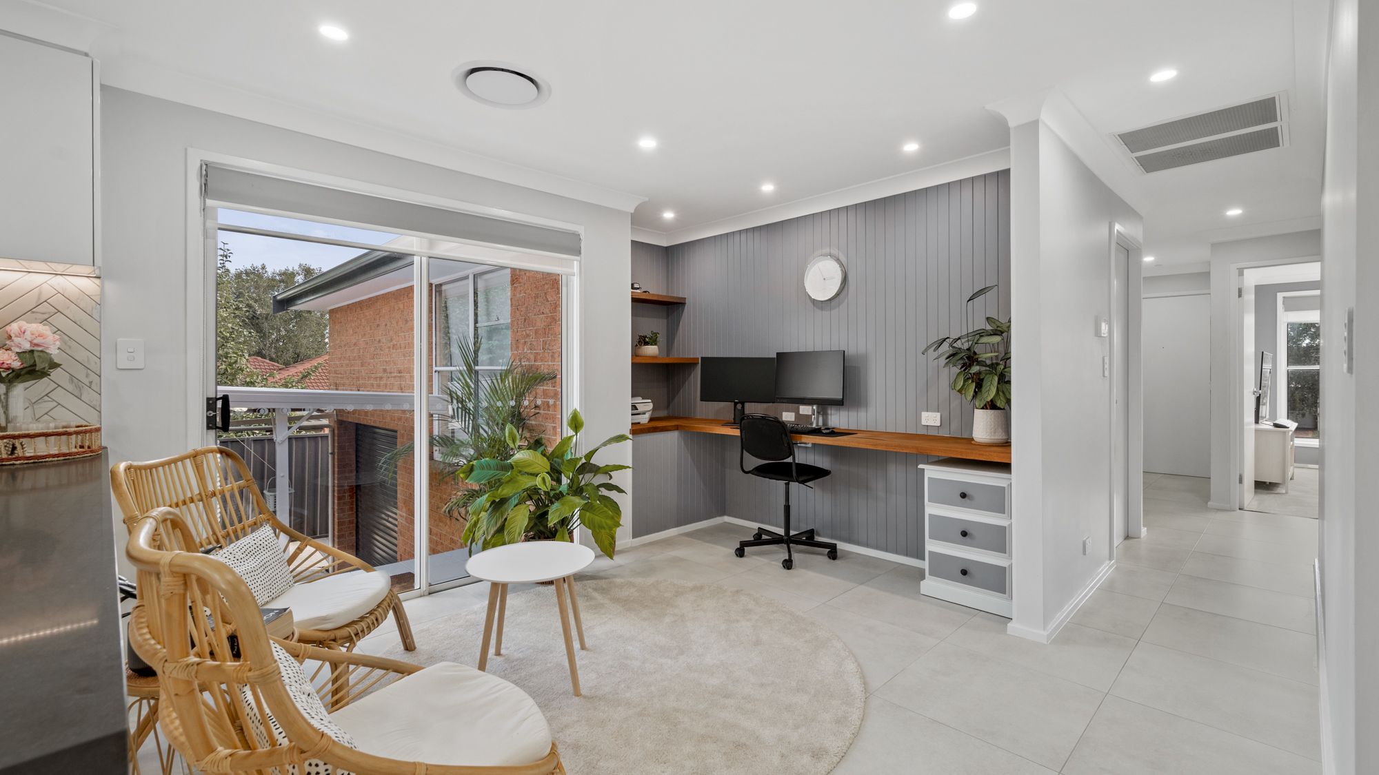 4 Dobell Circuit, St Clair, NSW 2759