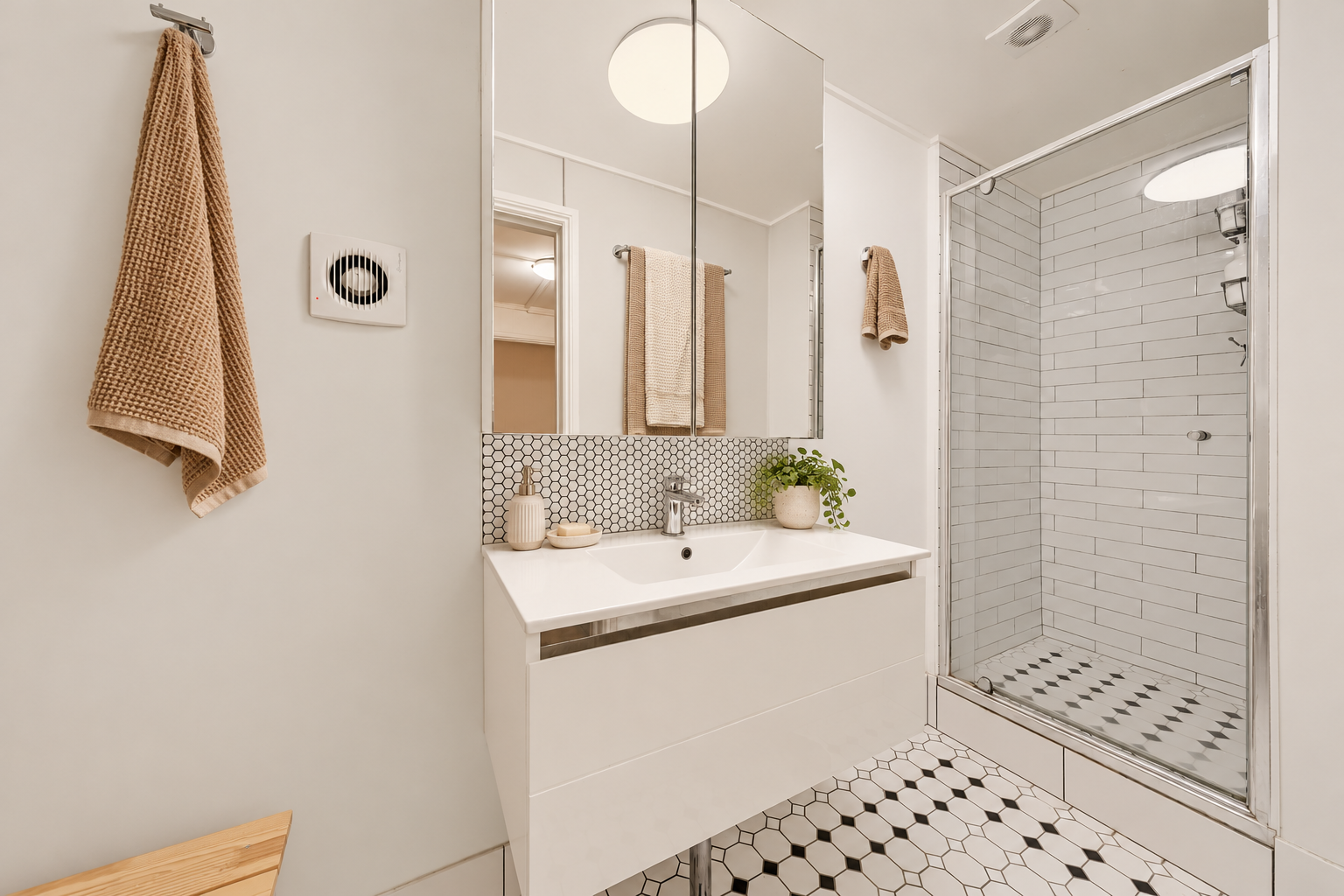 30 Alma Street — photo 9 of 25