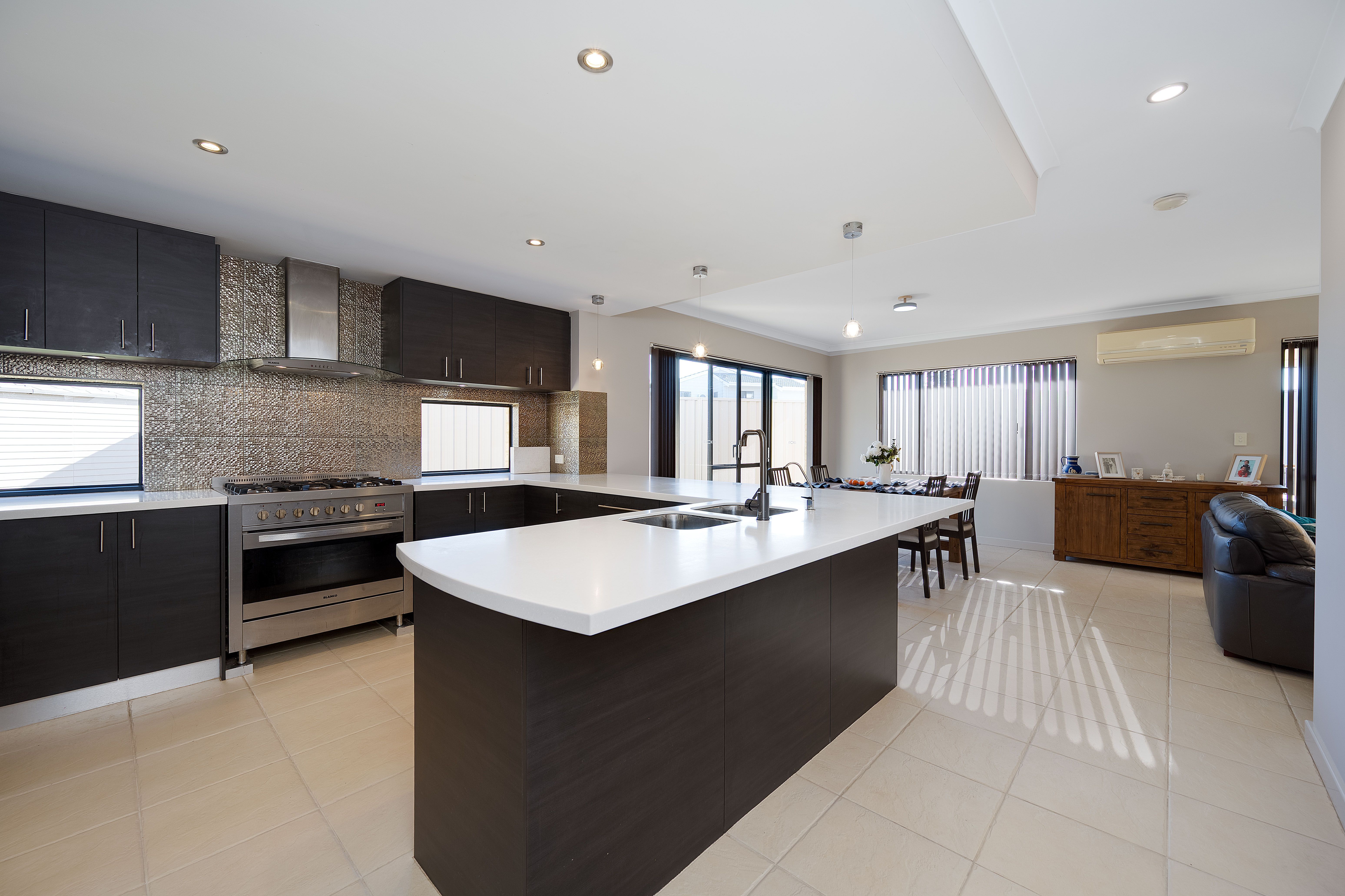 16A Foreshore Vista — photo 5 of 30
