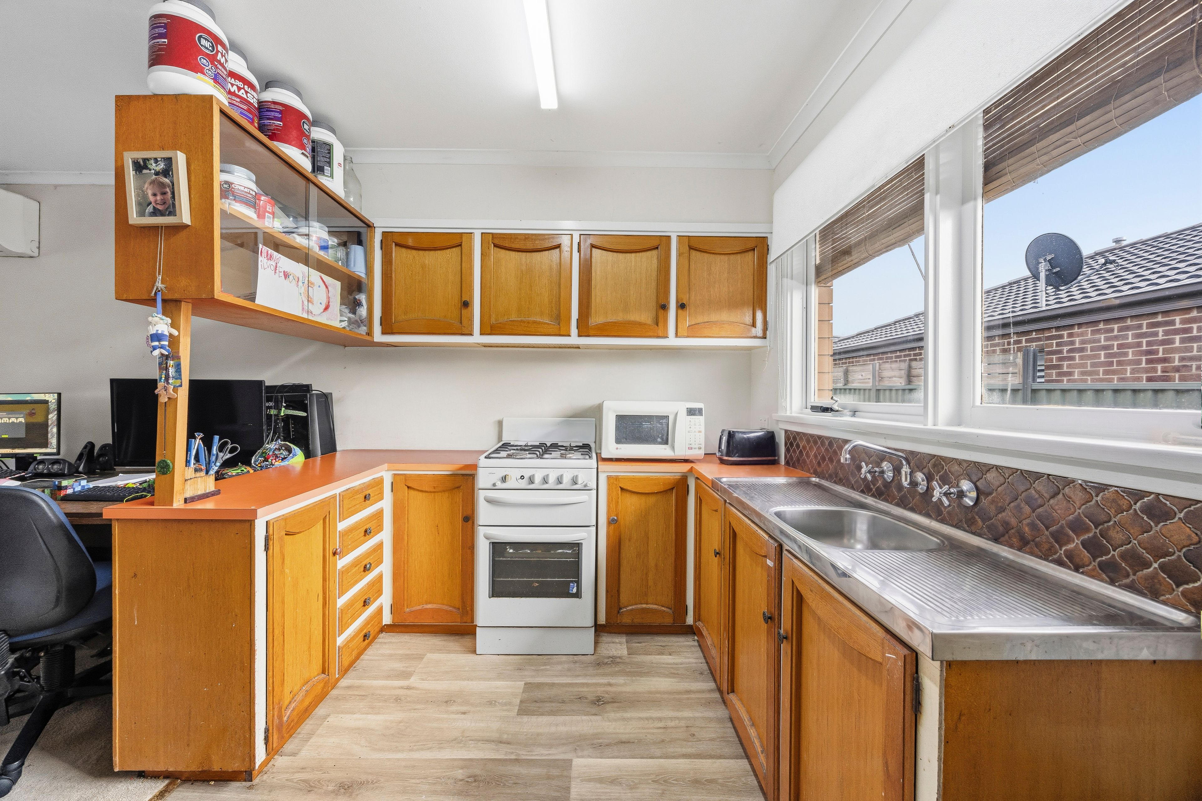 1-4/391 Forest Street — photo 5 of 20