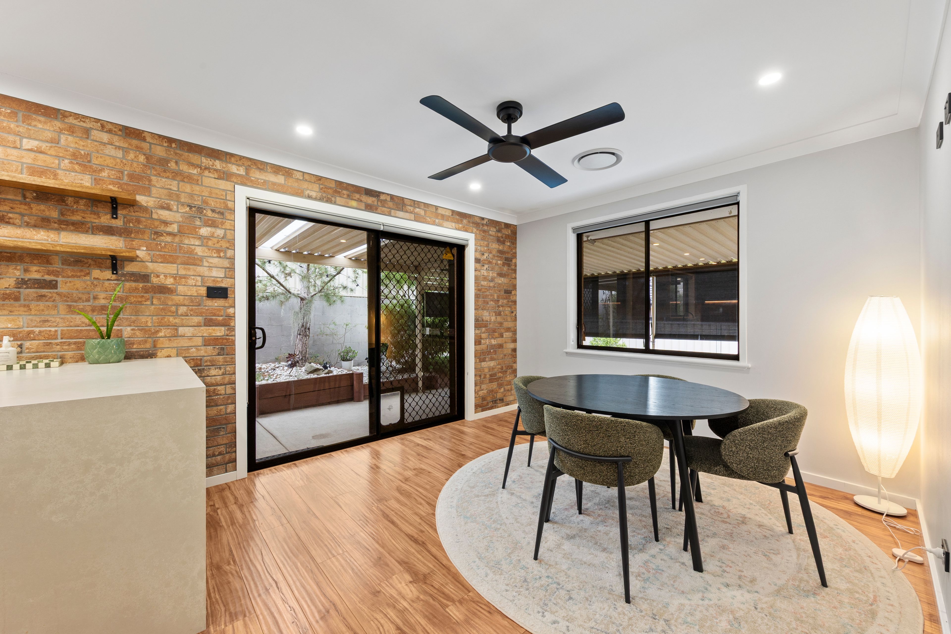 4 Hampton Way — photo 3 of 14