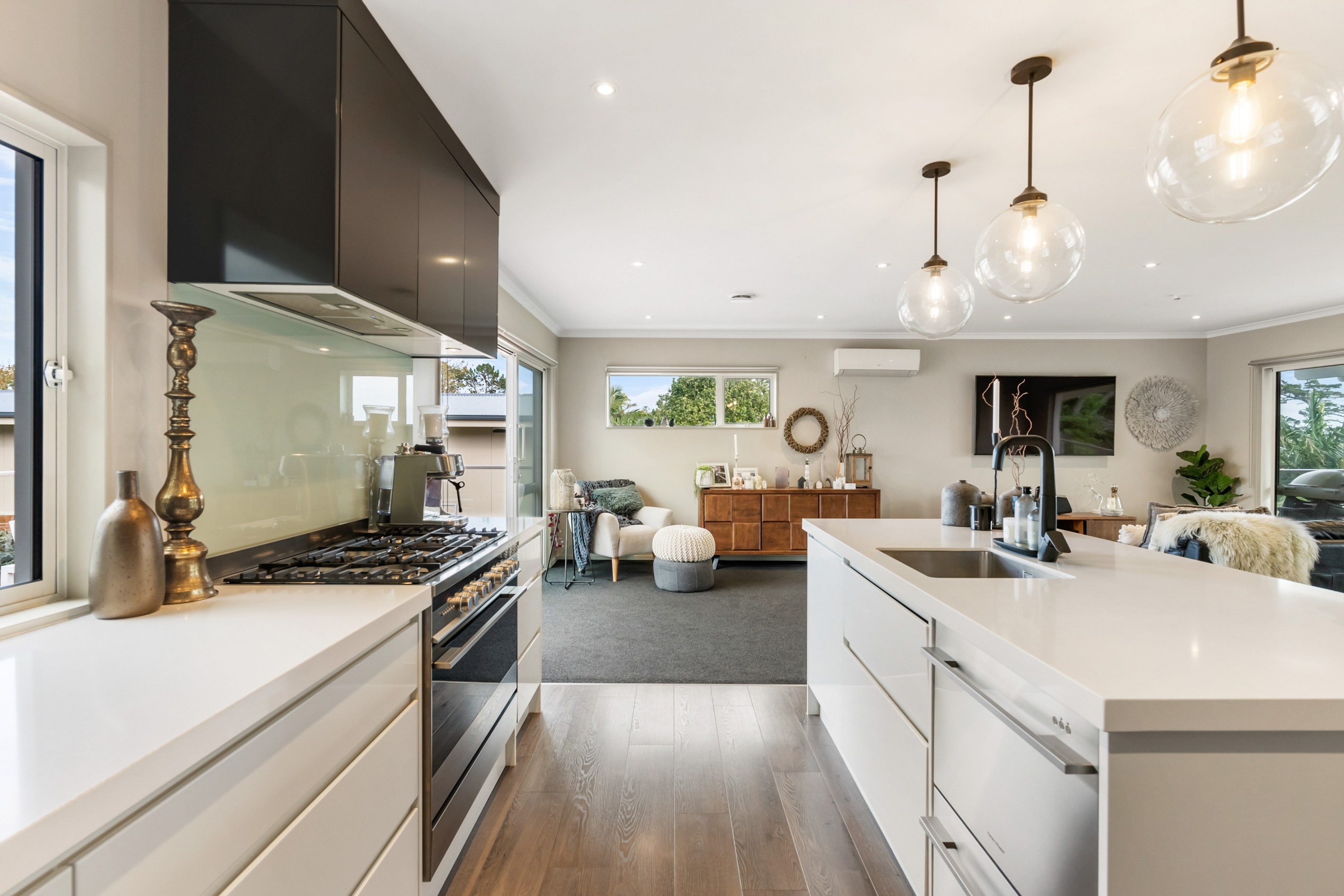 22 Outlook Road, Greenhithe, North Shore City