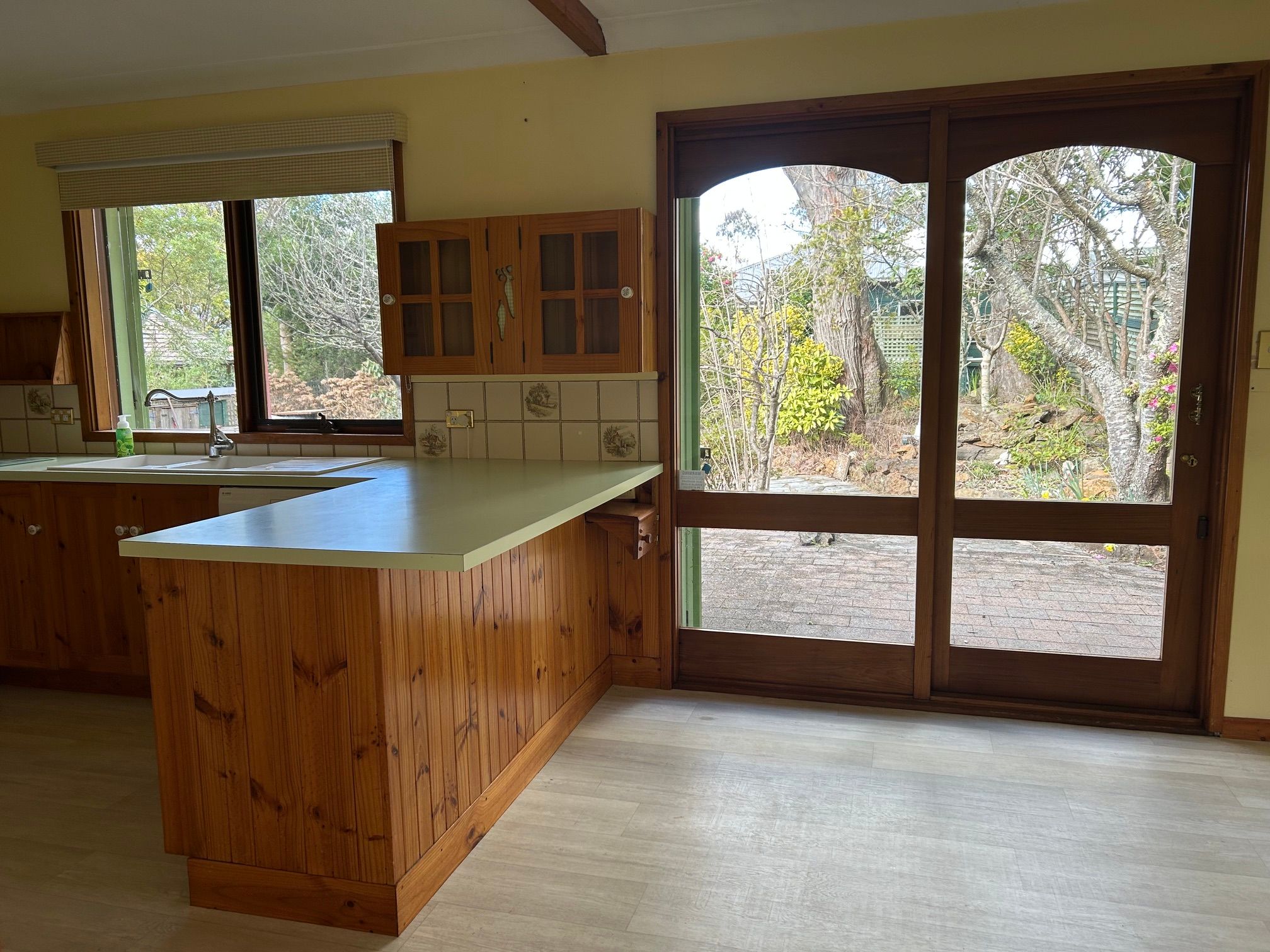 25 St Andrews Avenue — photo 4 of 10