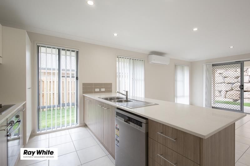 28 Vista Crescent, Pimpama, QLD 4209