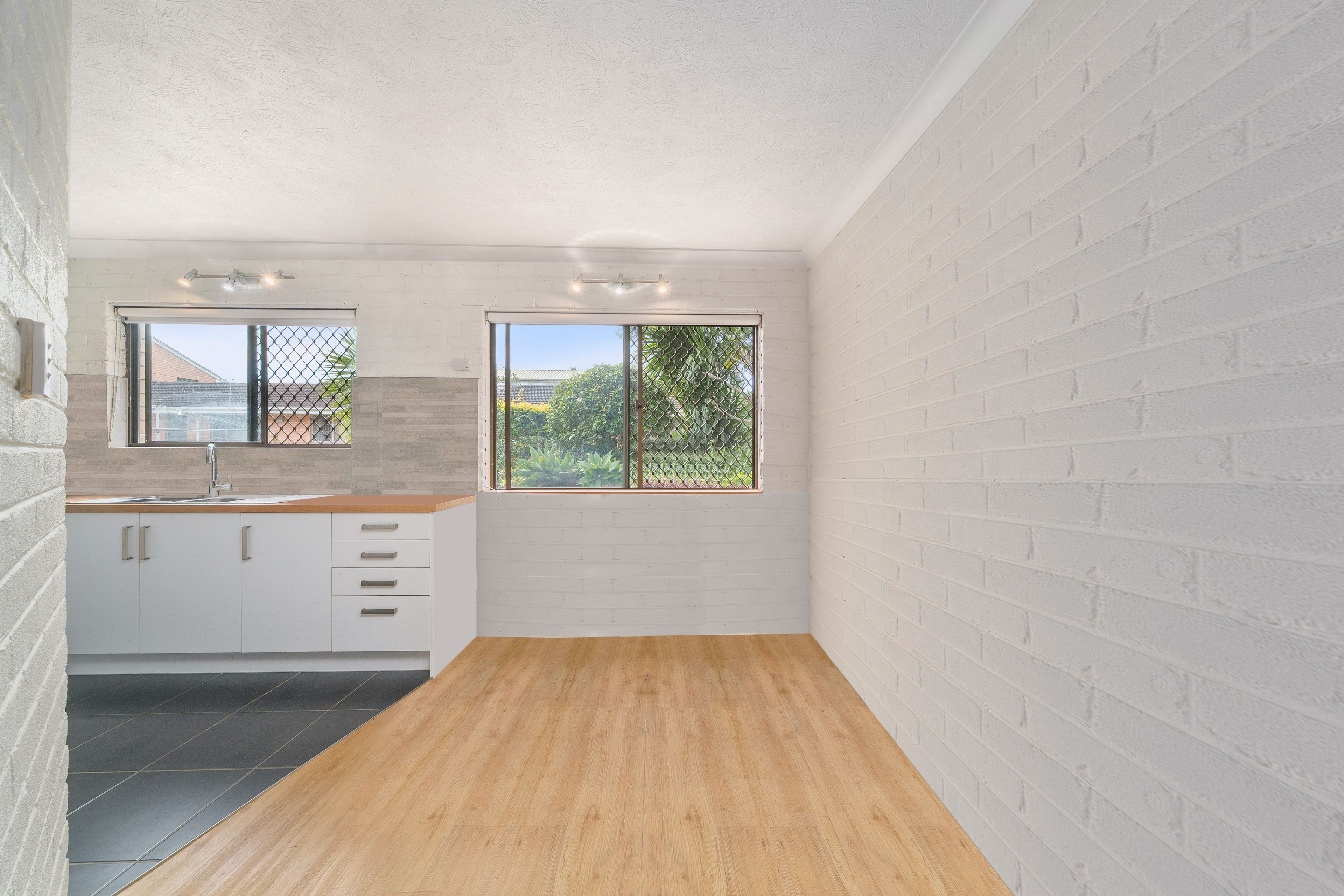 2/96 Oxley Avenue, Woody Point, QLD 4019
