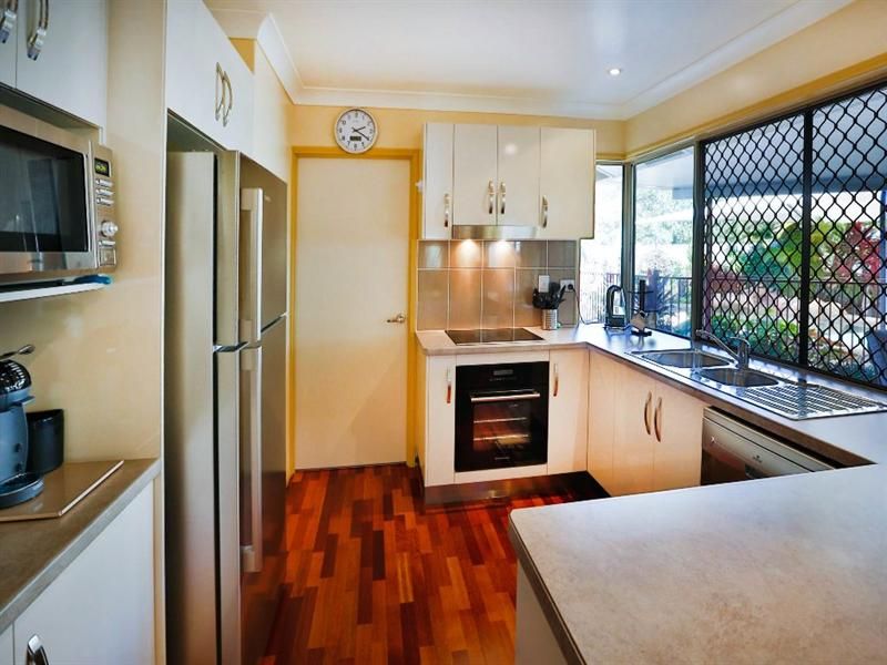 8 Santa Lucia Drive, Mount Louisa, QLD 4814