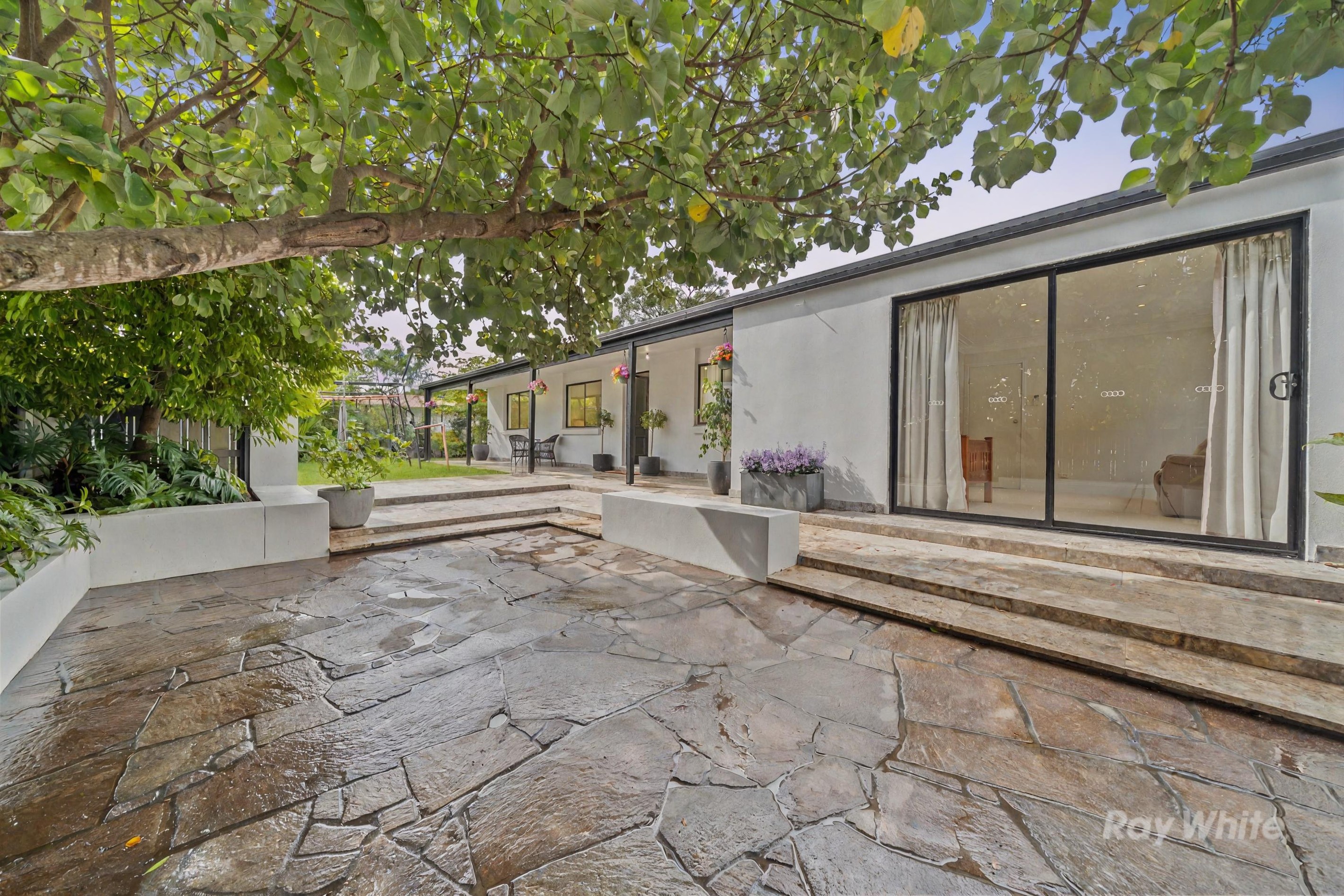 2 Avondale Street, Underwood, QLD 4119