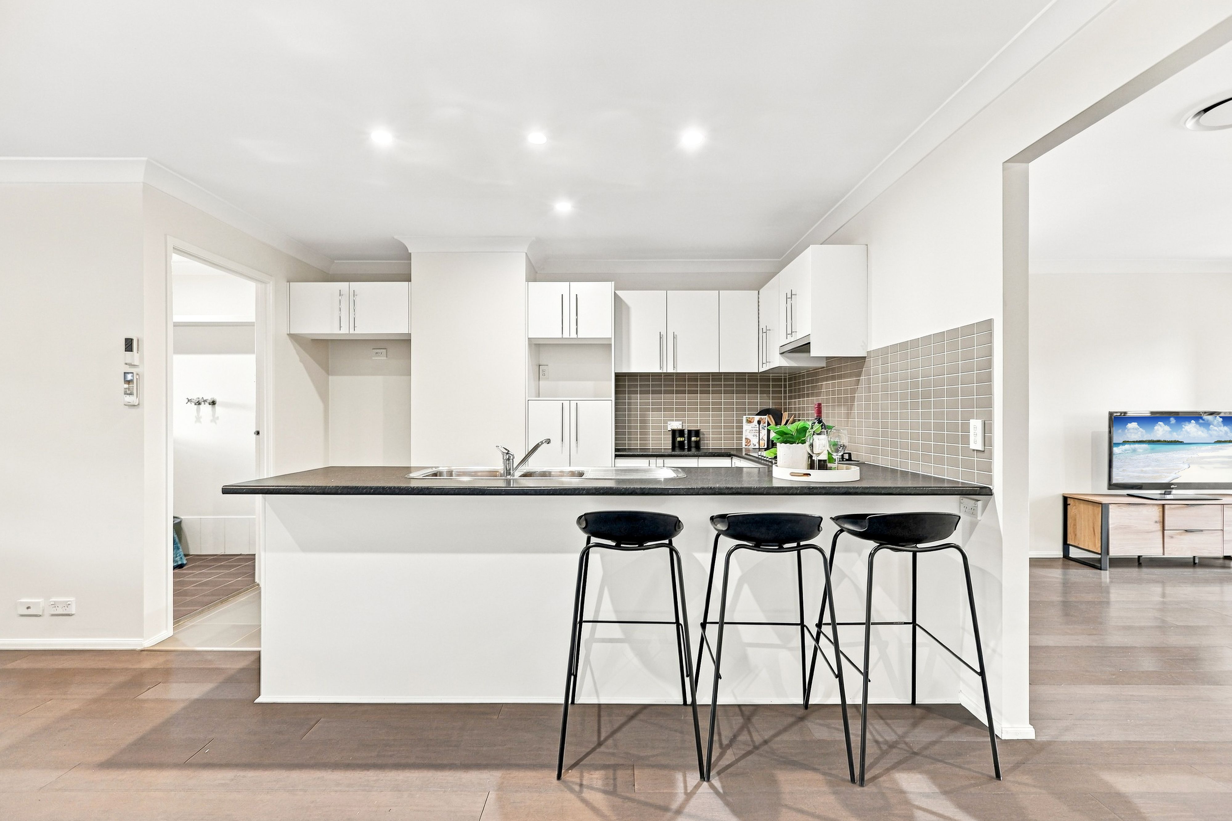 58 Lilydale Drive — photo 10 of 21