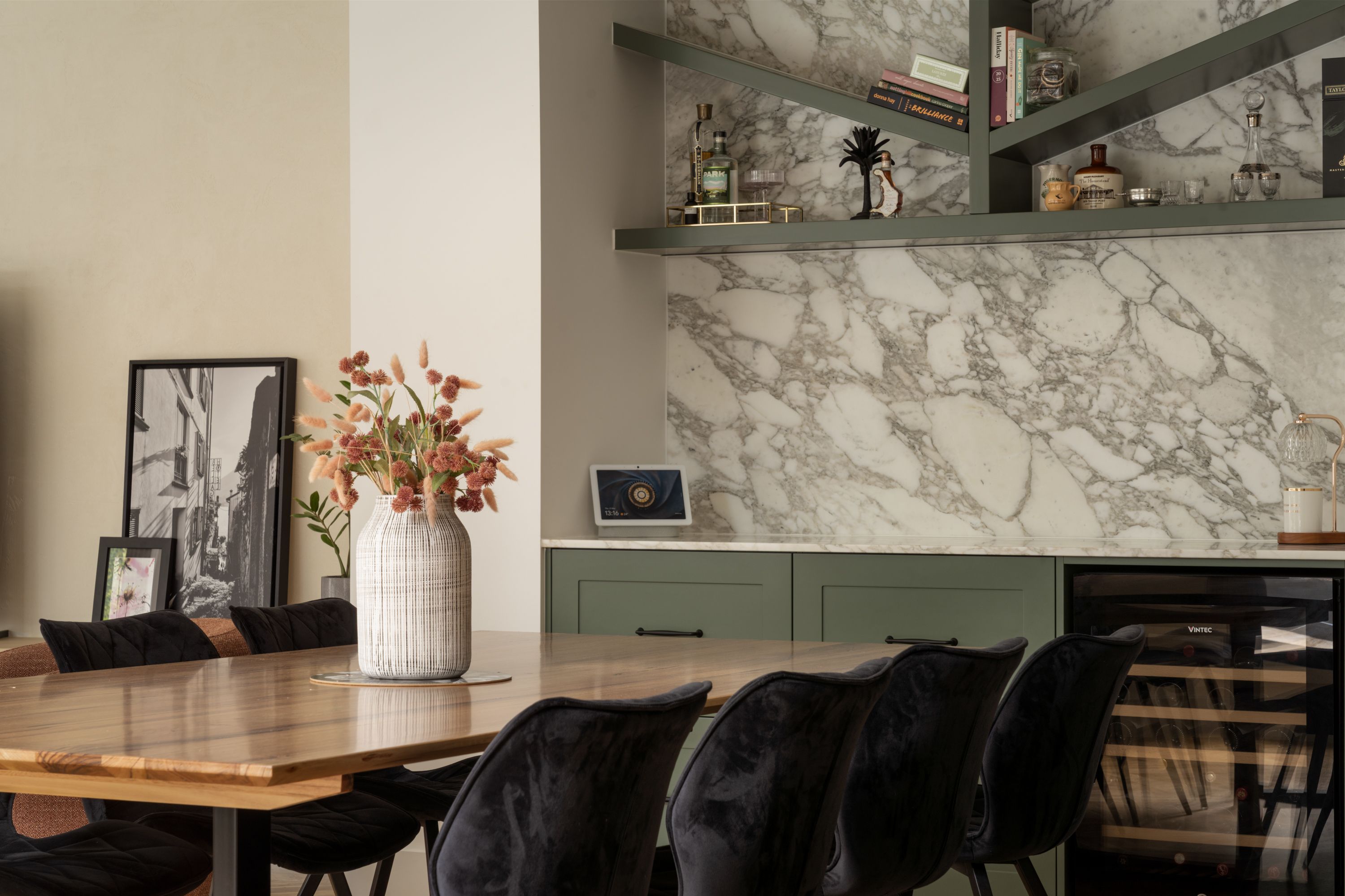 32 Long Street — photo 10 of 25