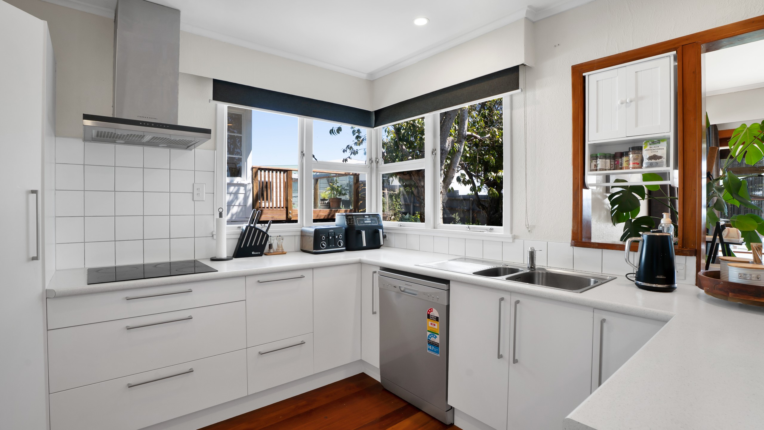 542 Devon Street West, Blagdon, New Plymouth District