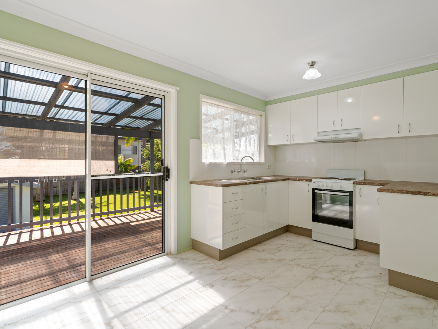 28 Mawson Drive, Killarney Vale, NSW 2261