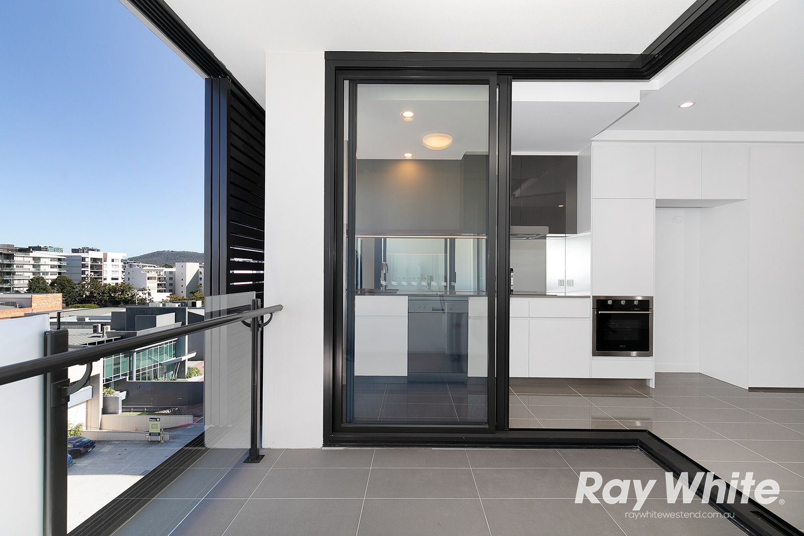 503/77 Victoria Street — photo 7 of 10