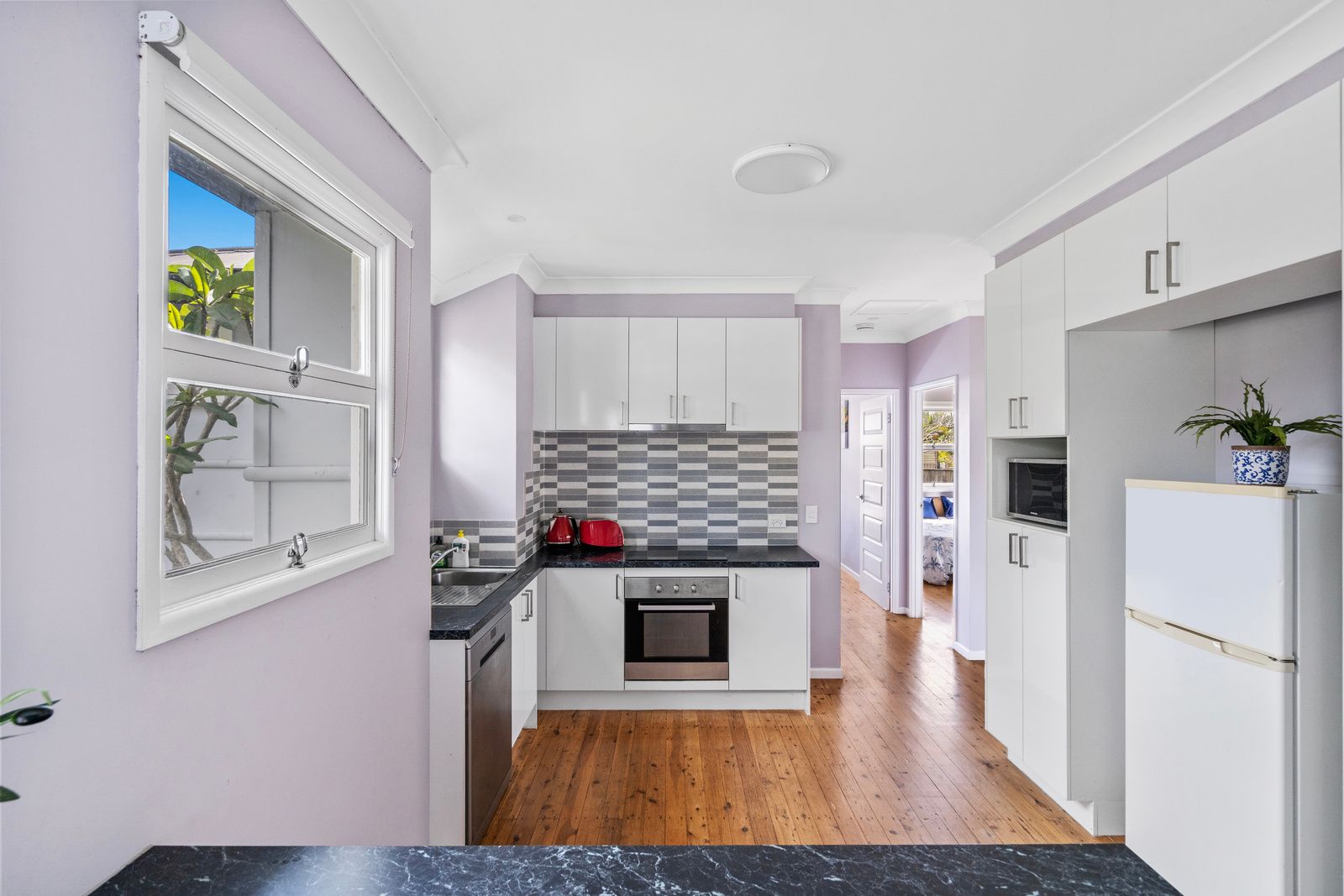 25 Foch Street — photo 8 of 14