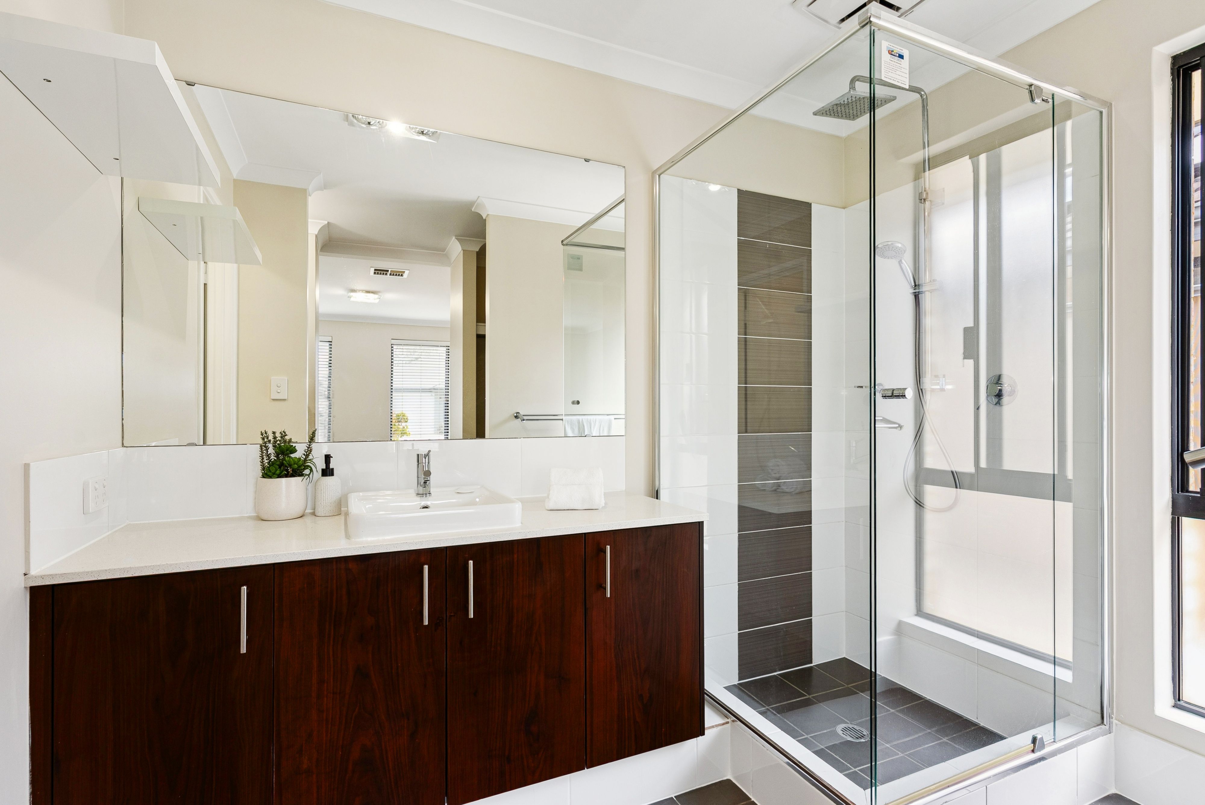 25 Torino Crescent — photo 13 of 30