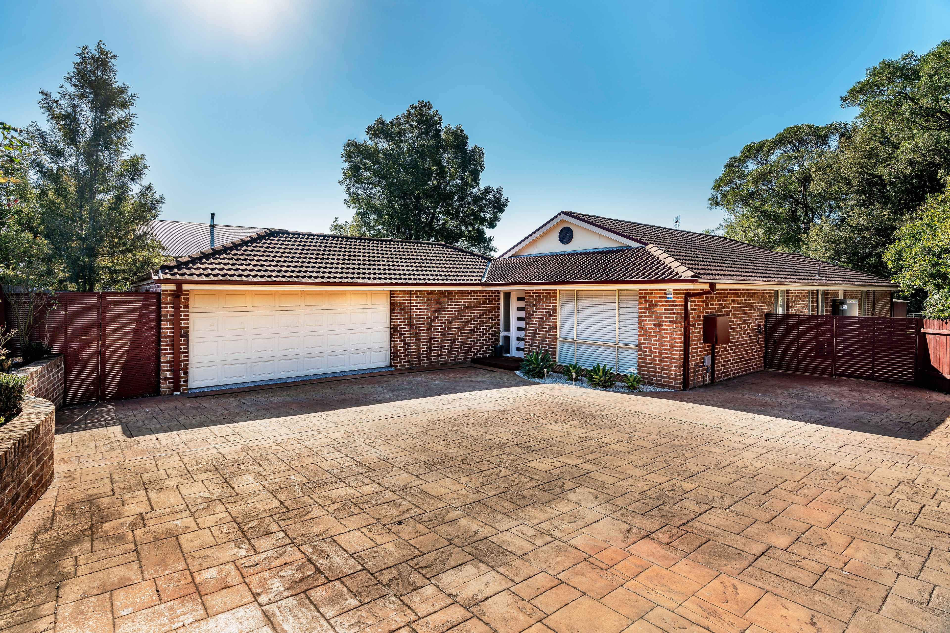 8 Katela Avenue, Bomaderry, NSW 2541