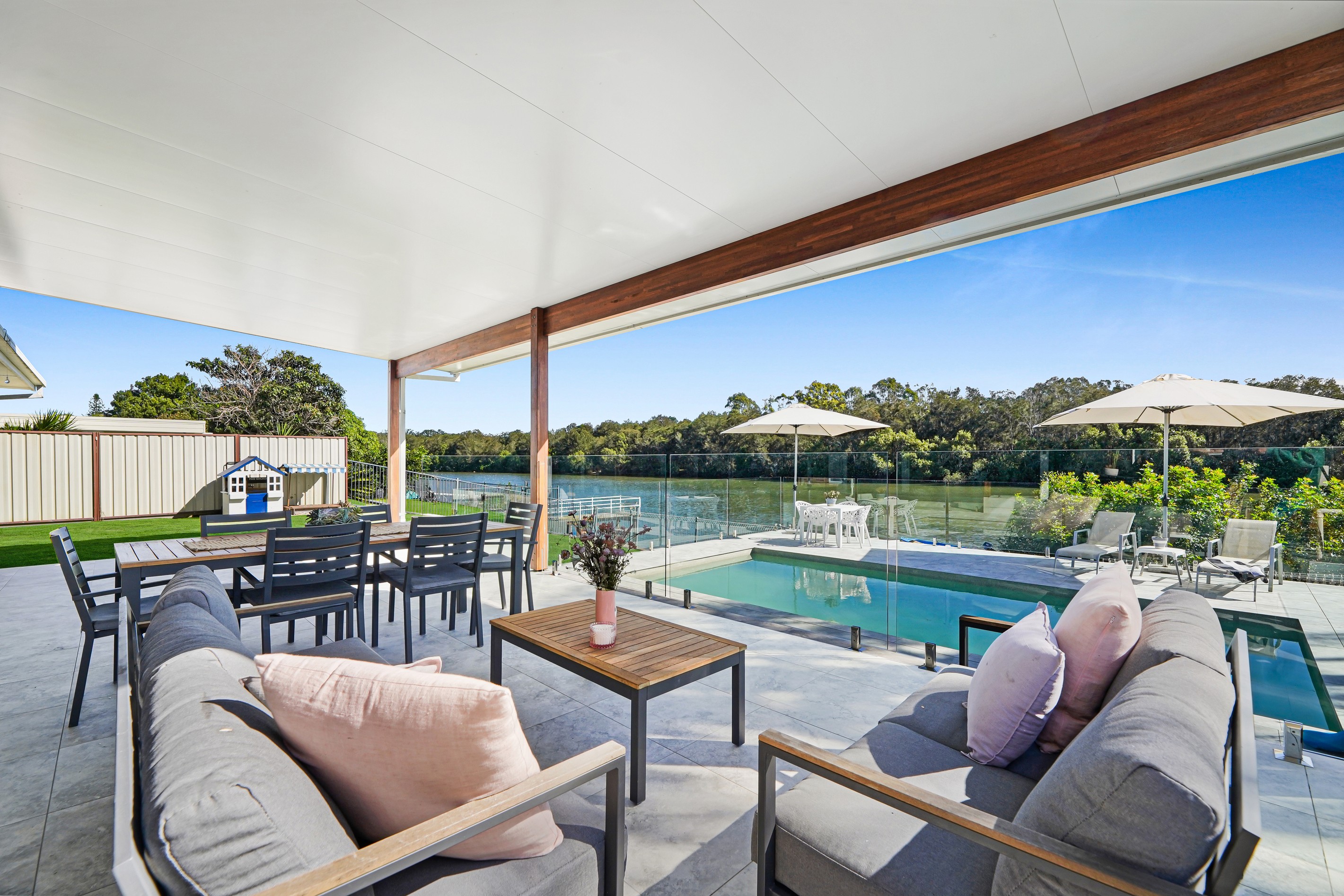 186 Nineteenth Avenue, Elanora, QLD 4221